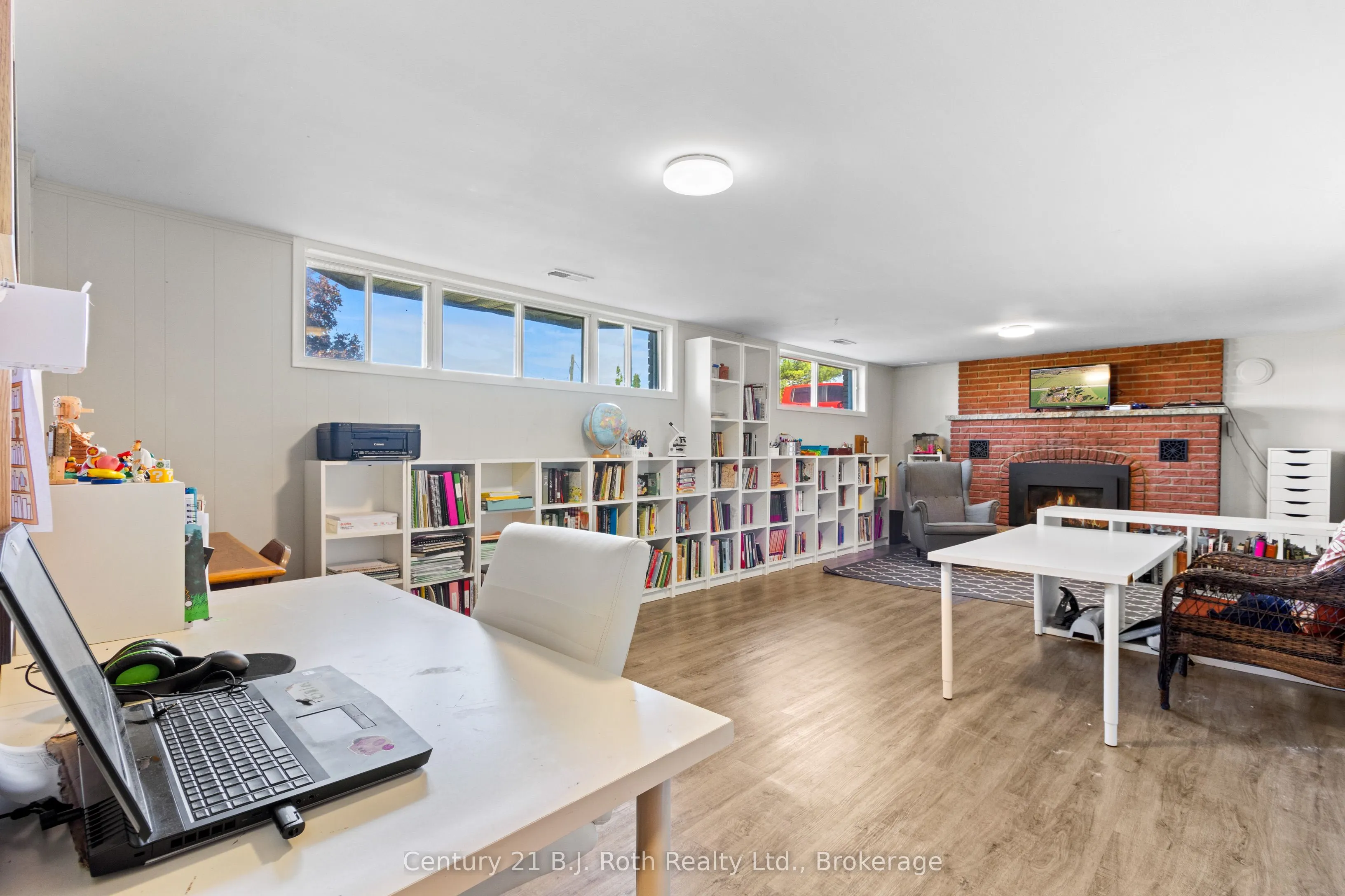 21388 GREY RD 16
