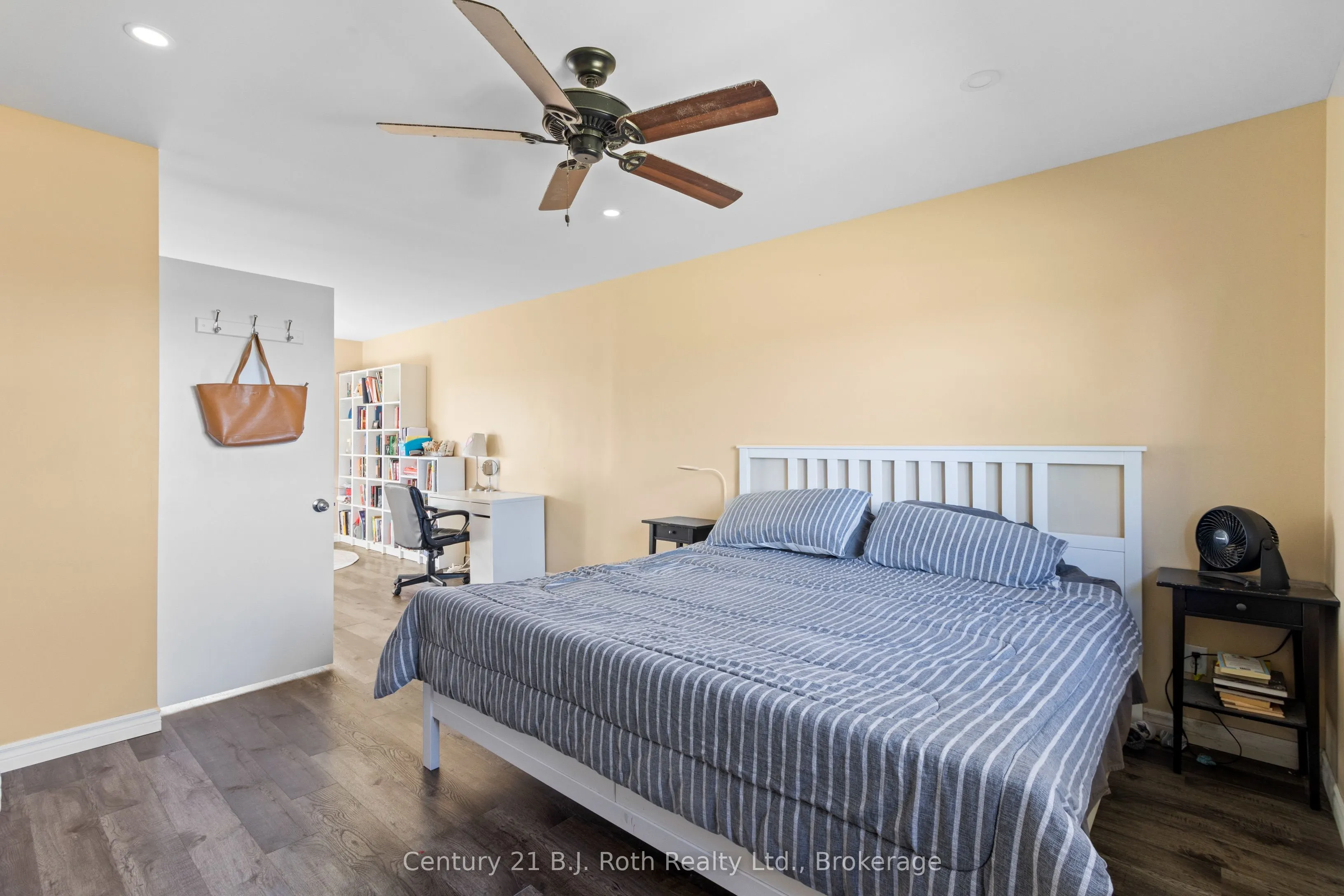 21388 GREY RD 16