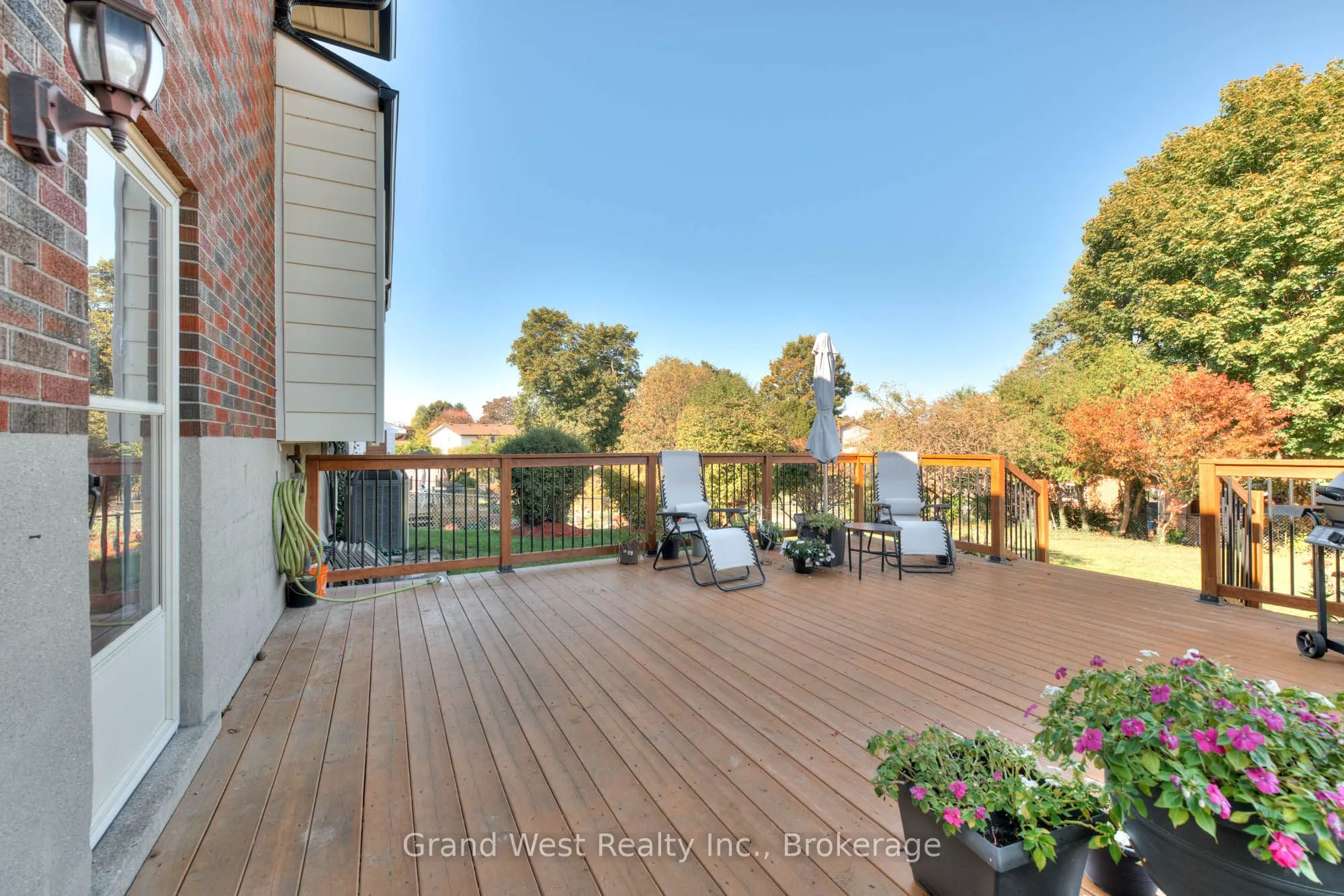 933 Alice Street