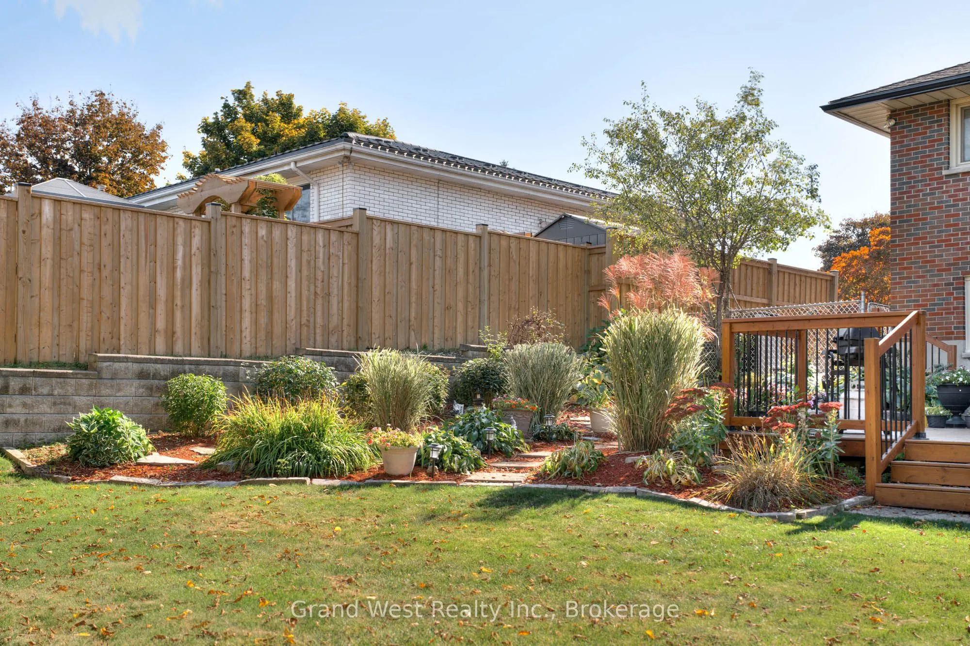 933 Alice Street