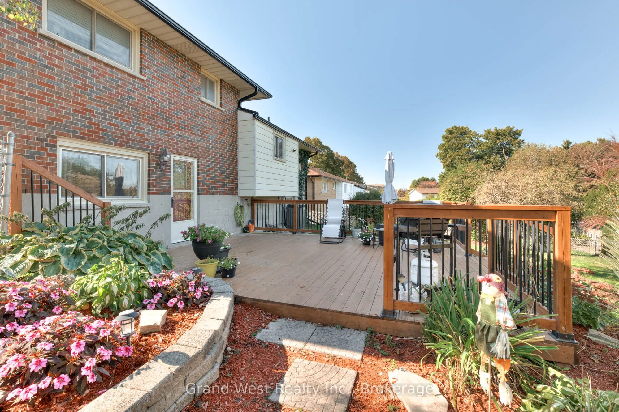 933 Alice Street