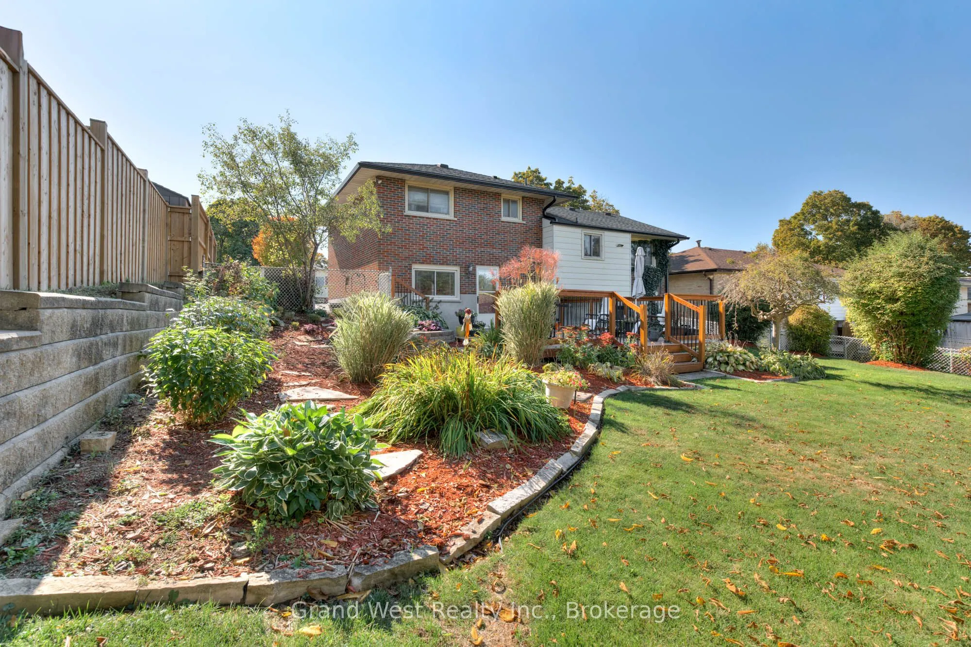 933 Alice Street