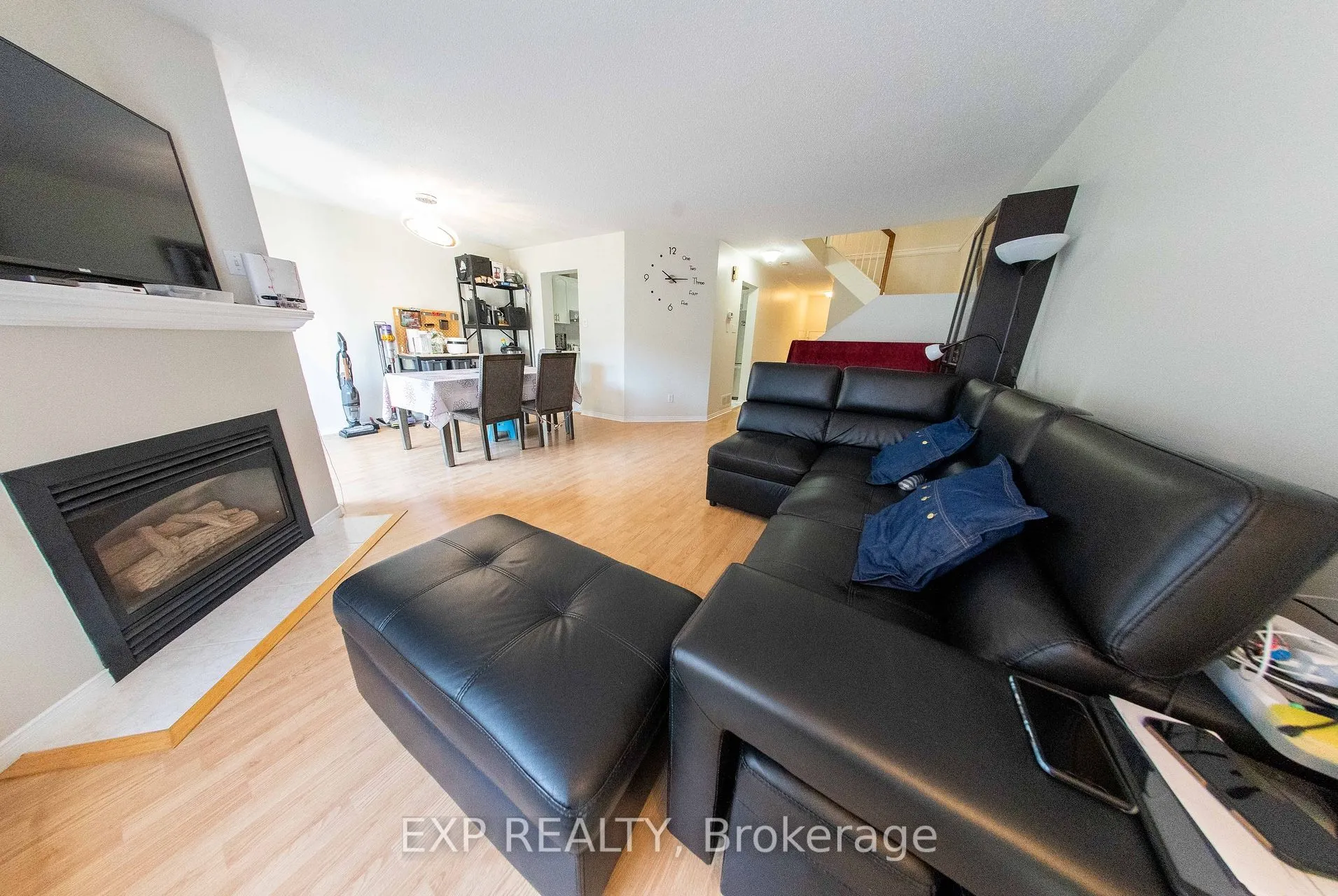 54 Sheppard's Glen Avenue