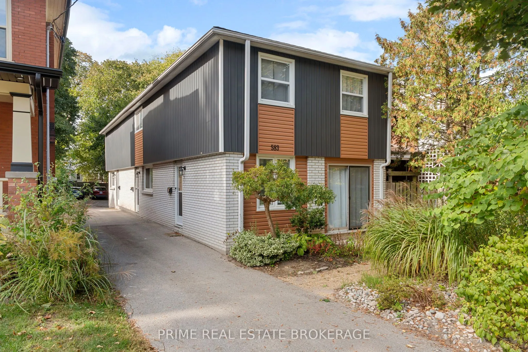 583 Maitland Street