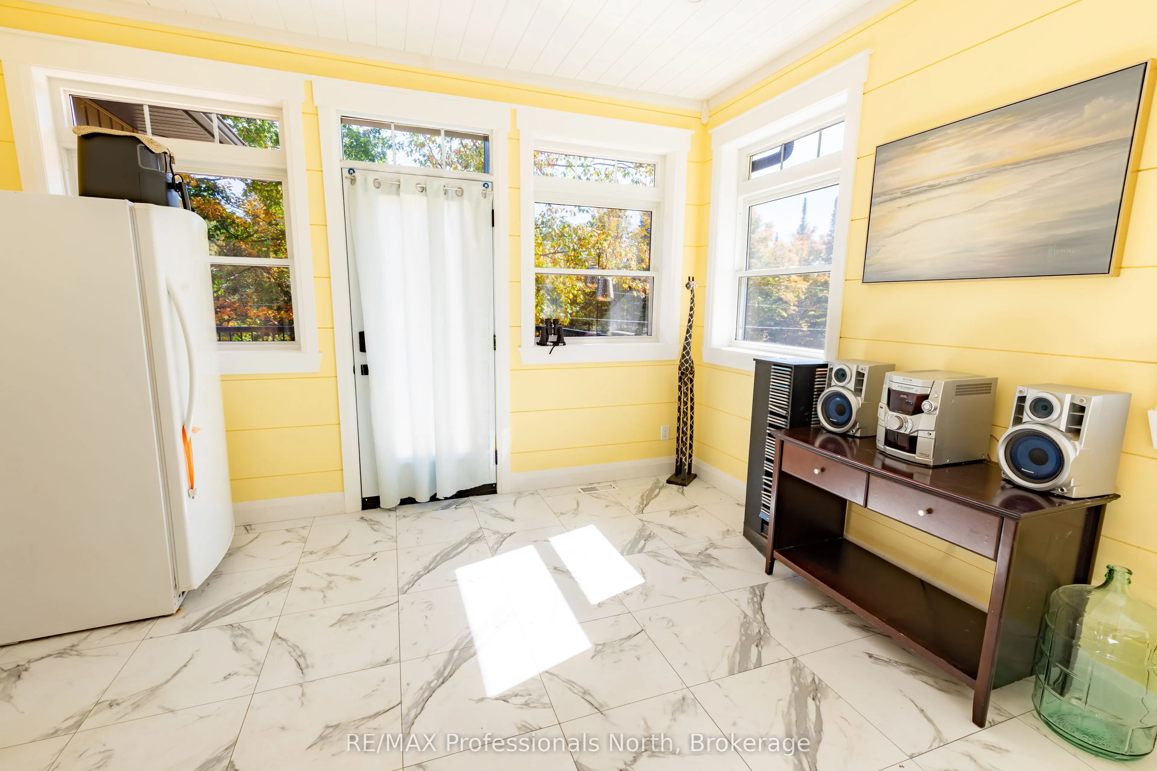 1203 Burlmarie Road