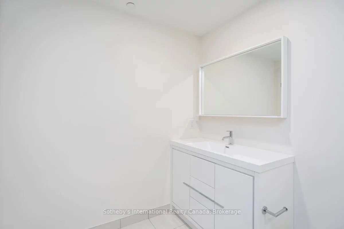 212 King William Street, #308