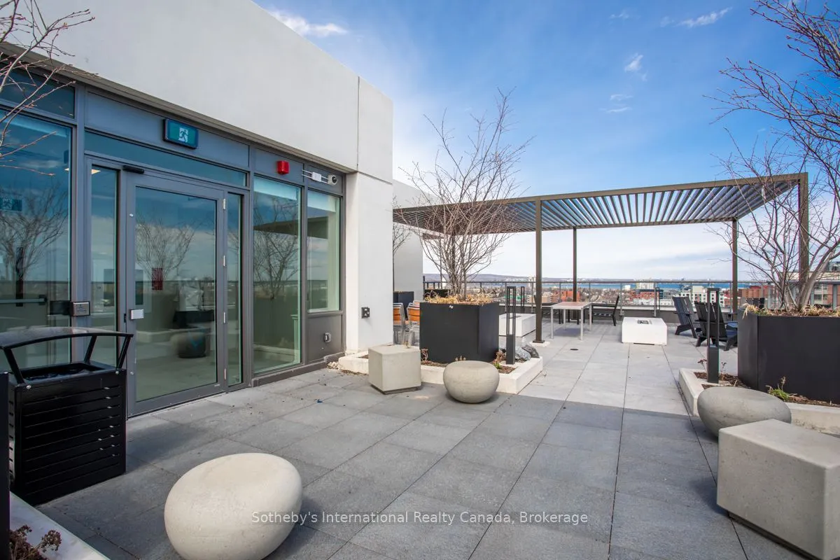 212 King William Street, #308