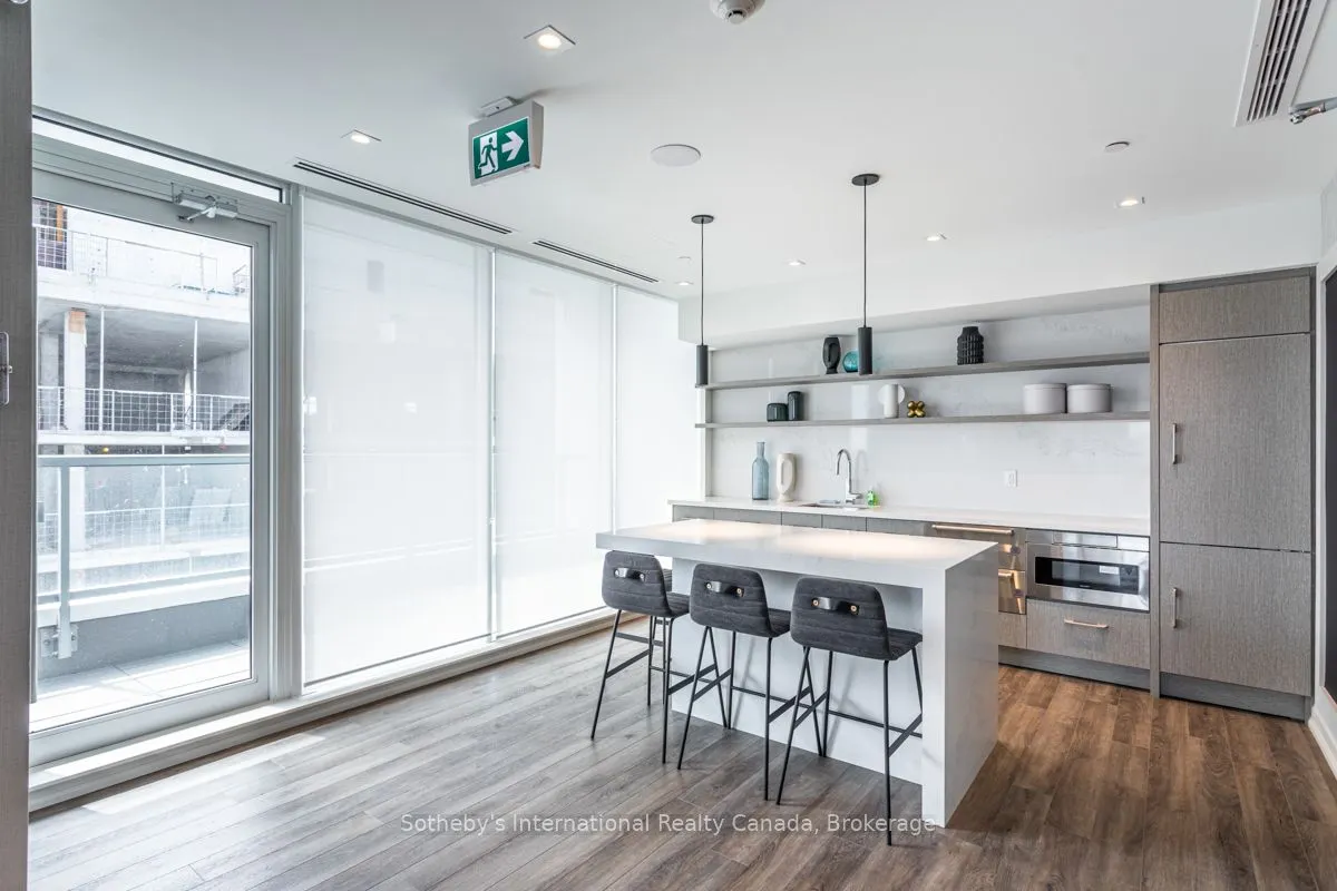 212 King William Street, #308