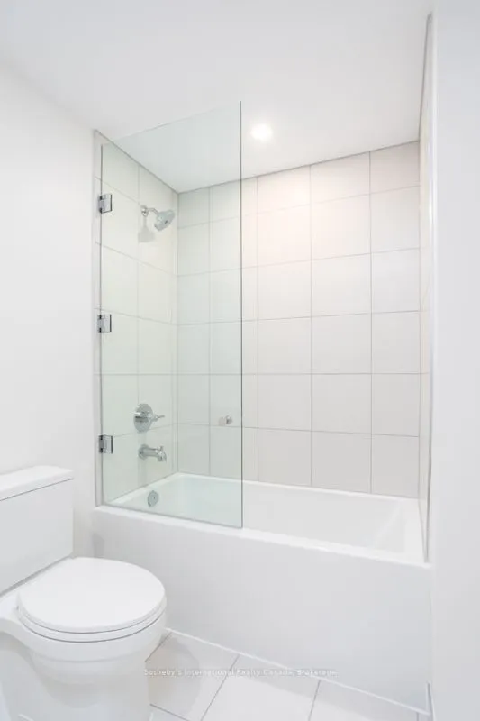 212 King William Street, #308