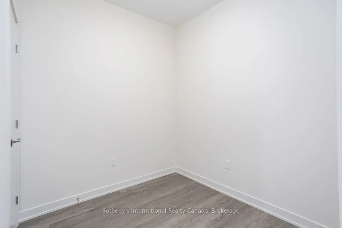212 King William Street, #308