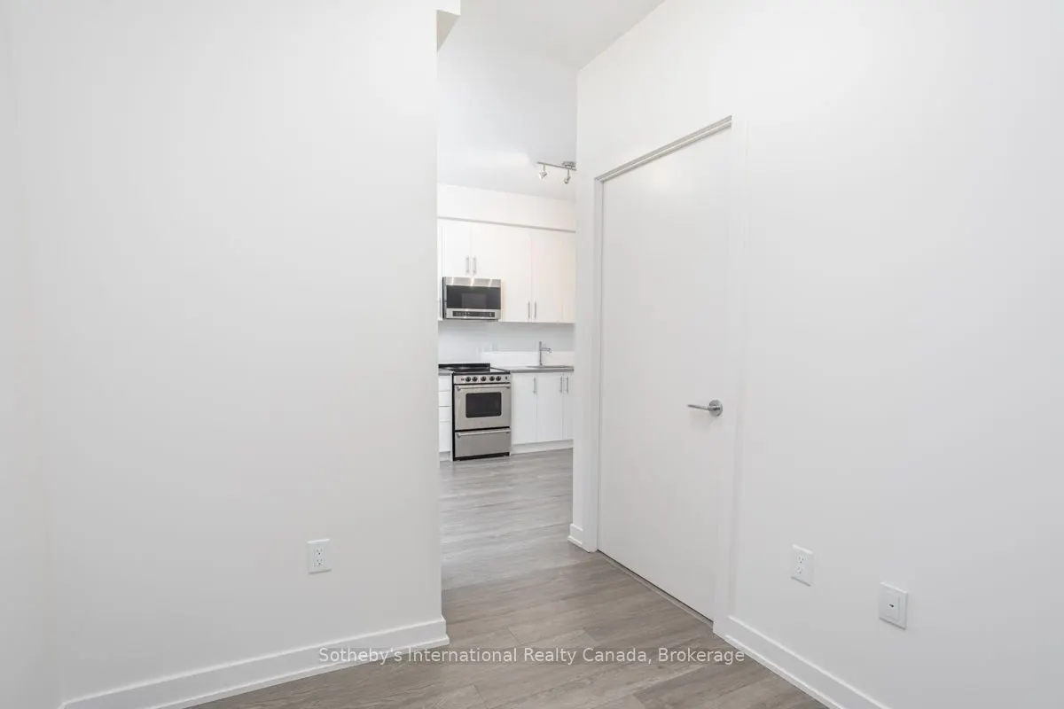 212 King William Street, #308