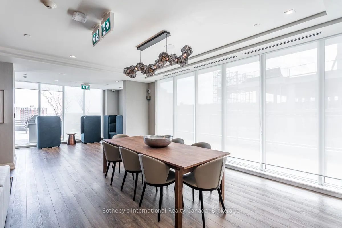 212 King William Street, #308