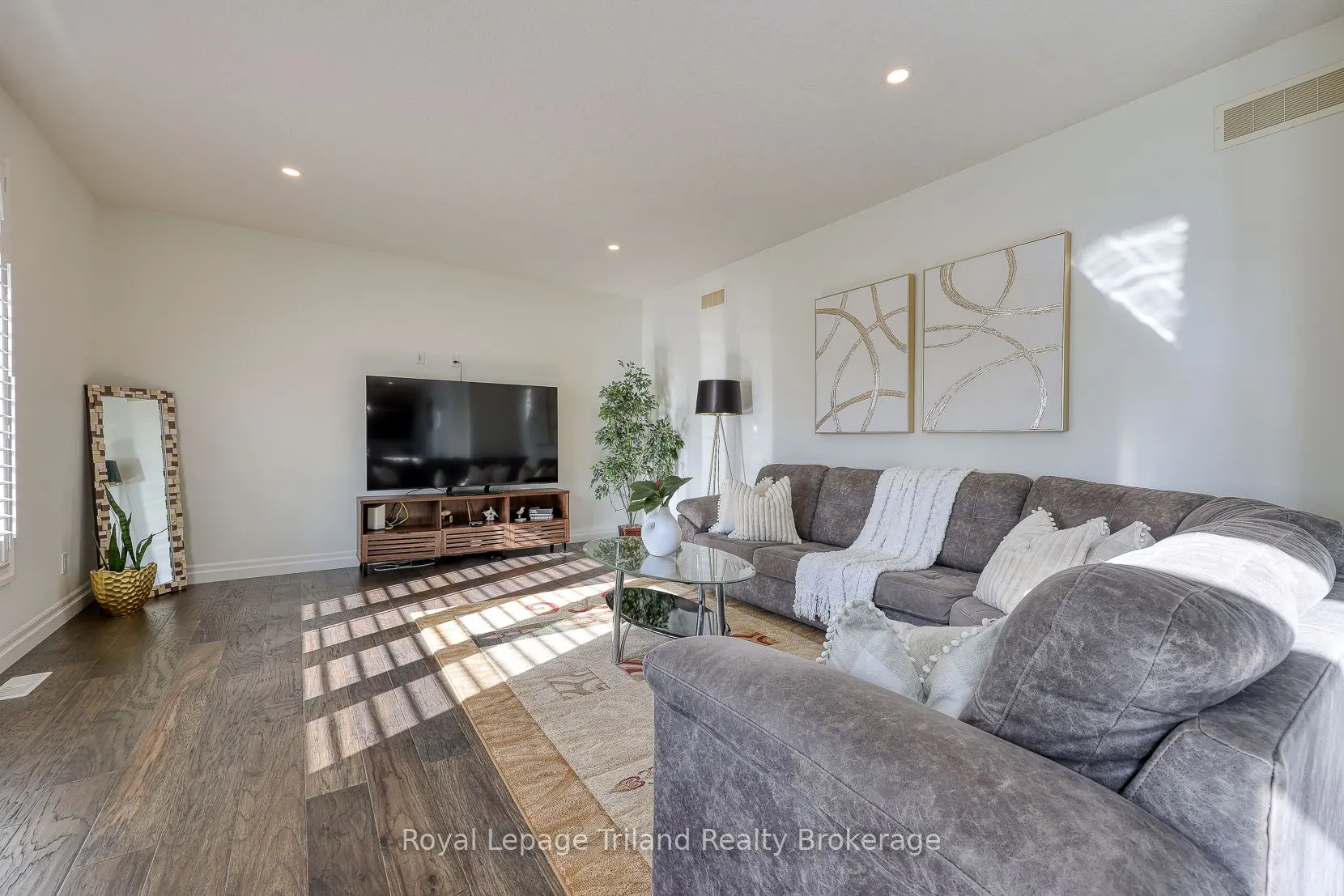 50 Thames Springs Crescent