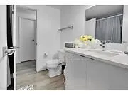 10-105 ANDOVER Drive, #5