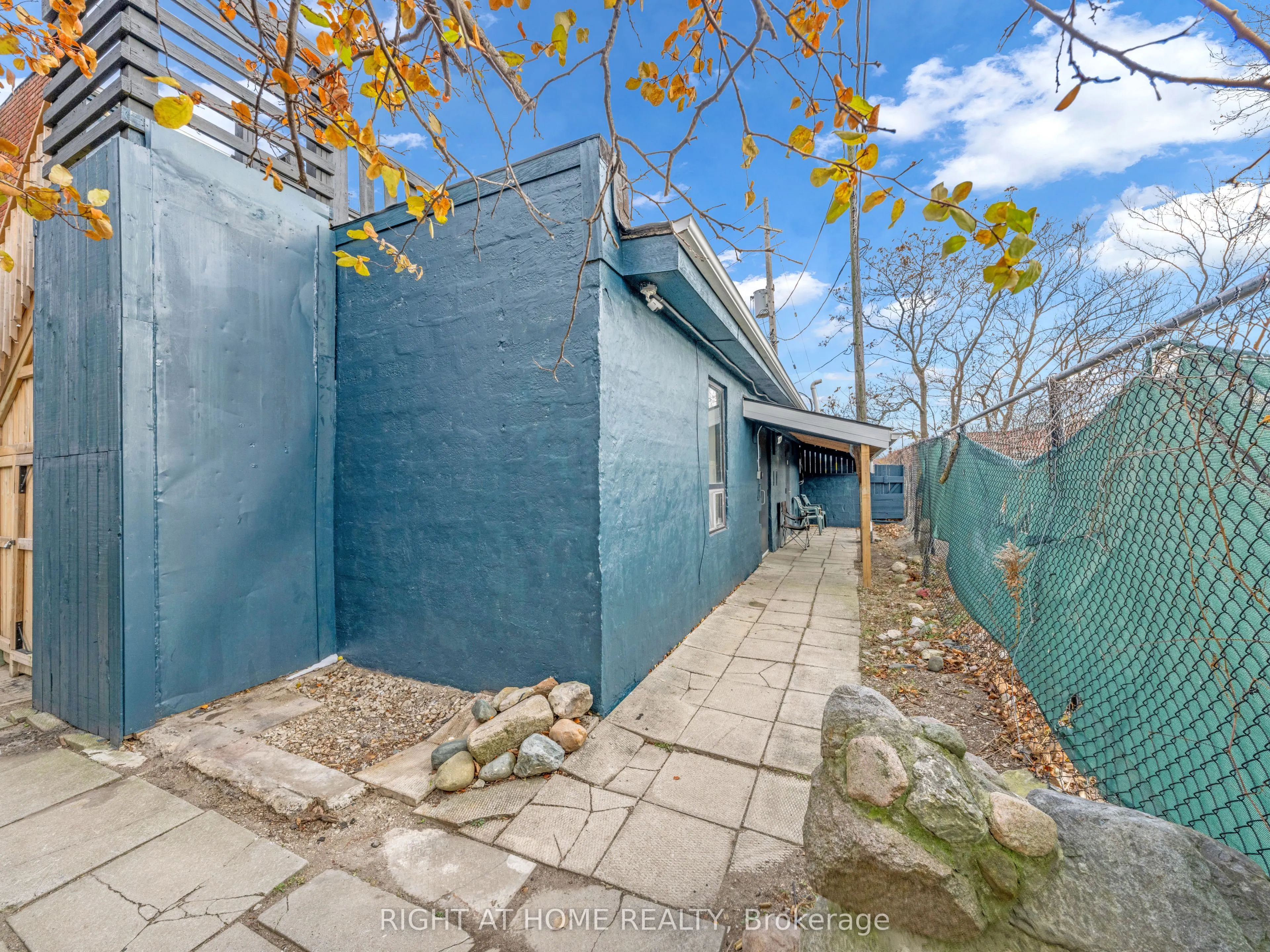 279 Drouillard Road, #12