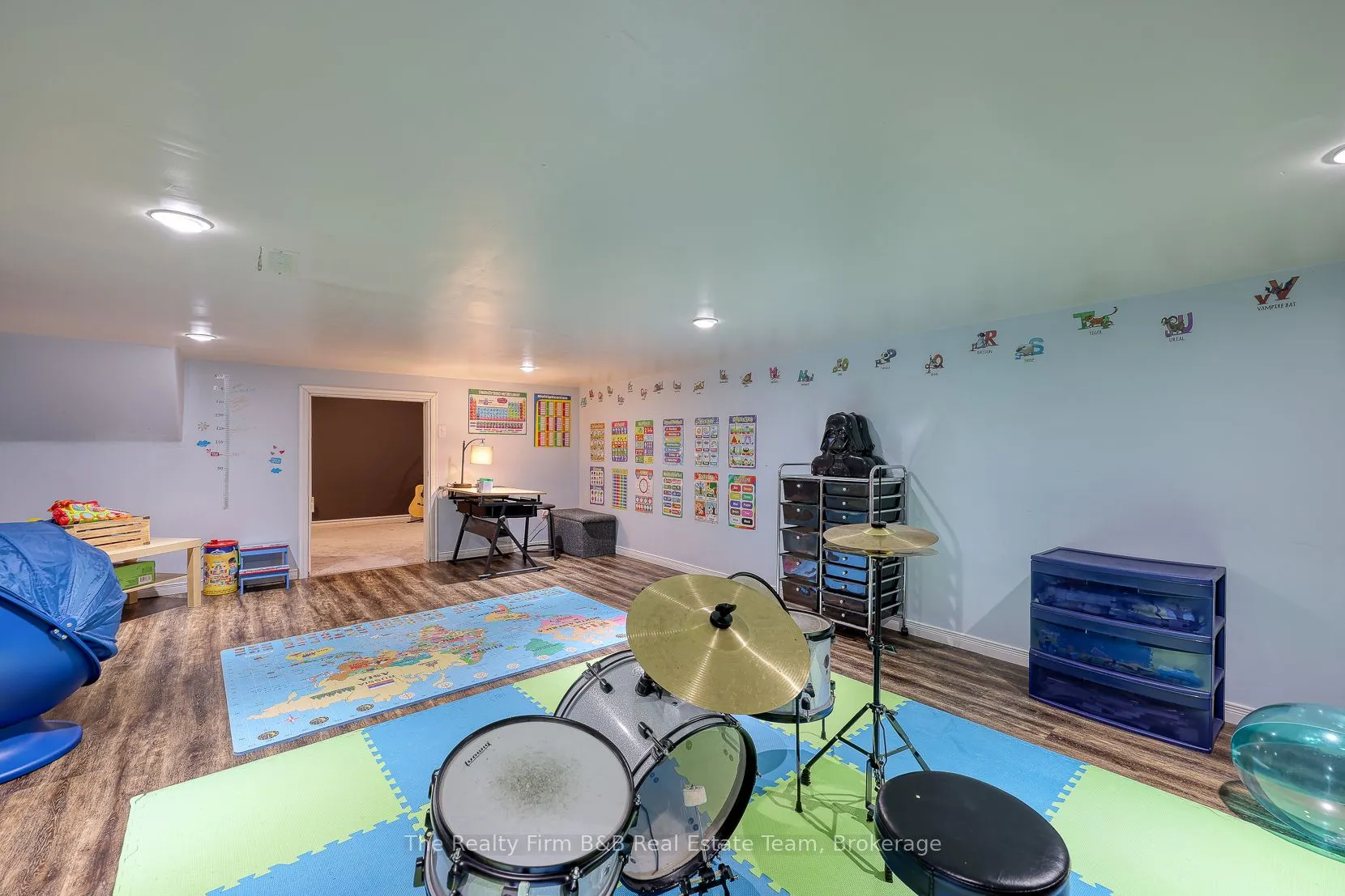 35 Blue Jay Boulevard