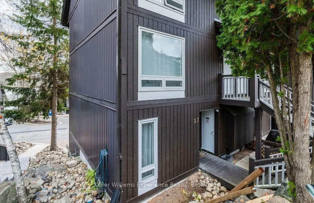27 Turner Drive, #14