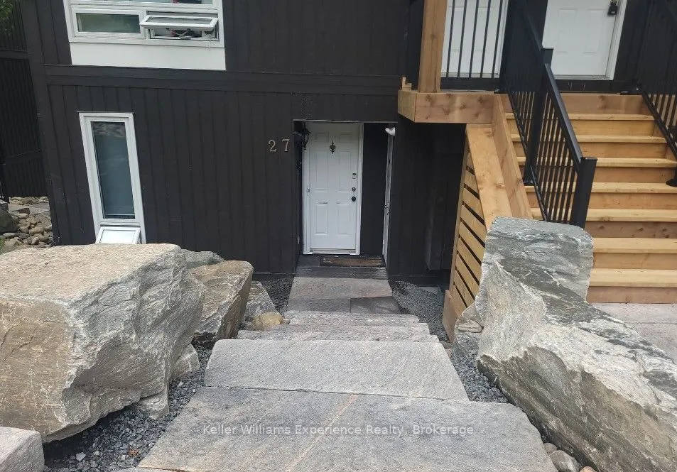 27 Turner Drive, #14