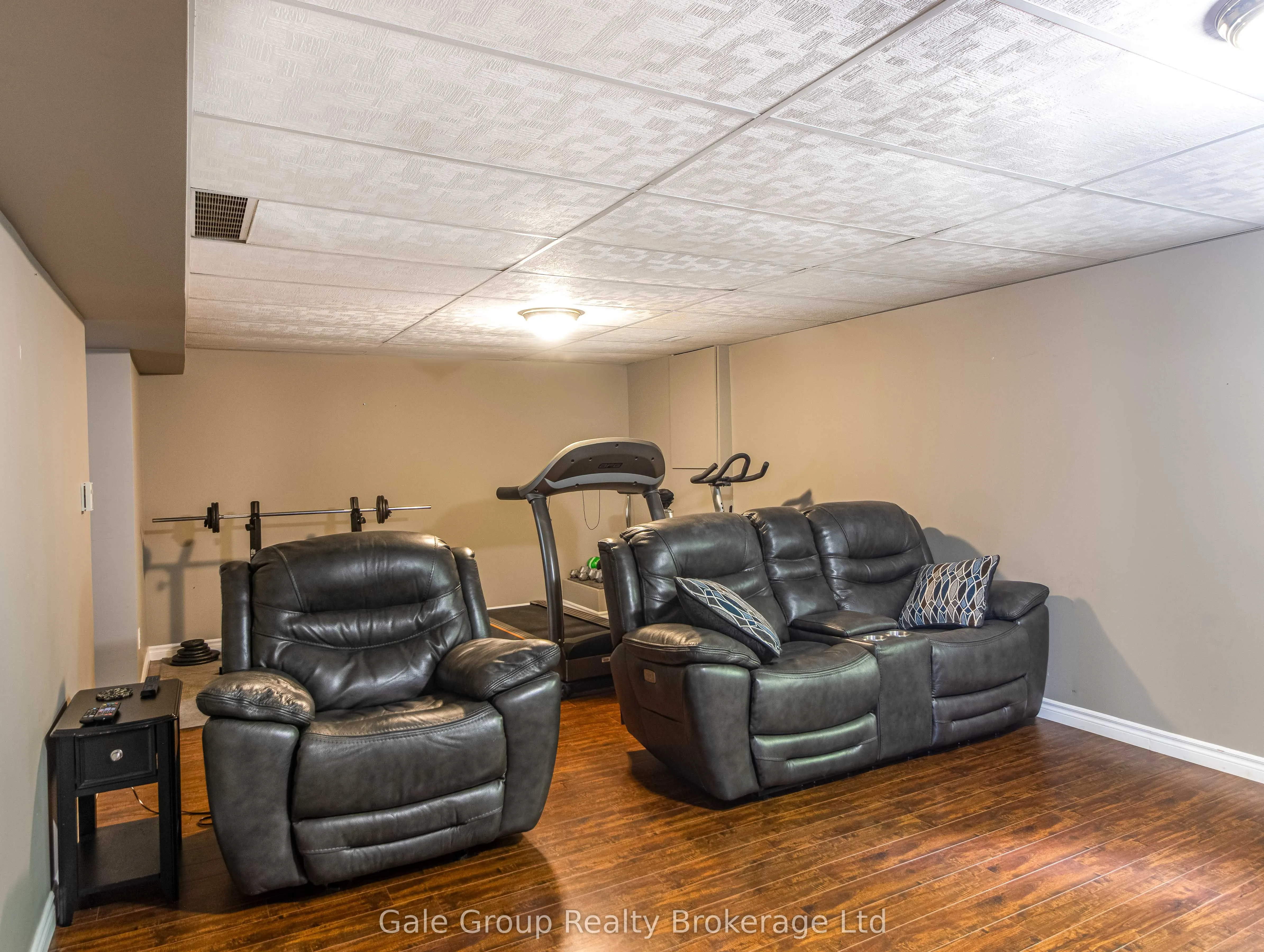 55 Sioux Crescent
