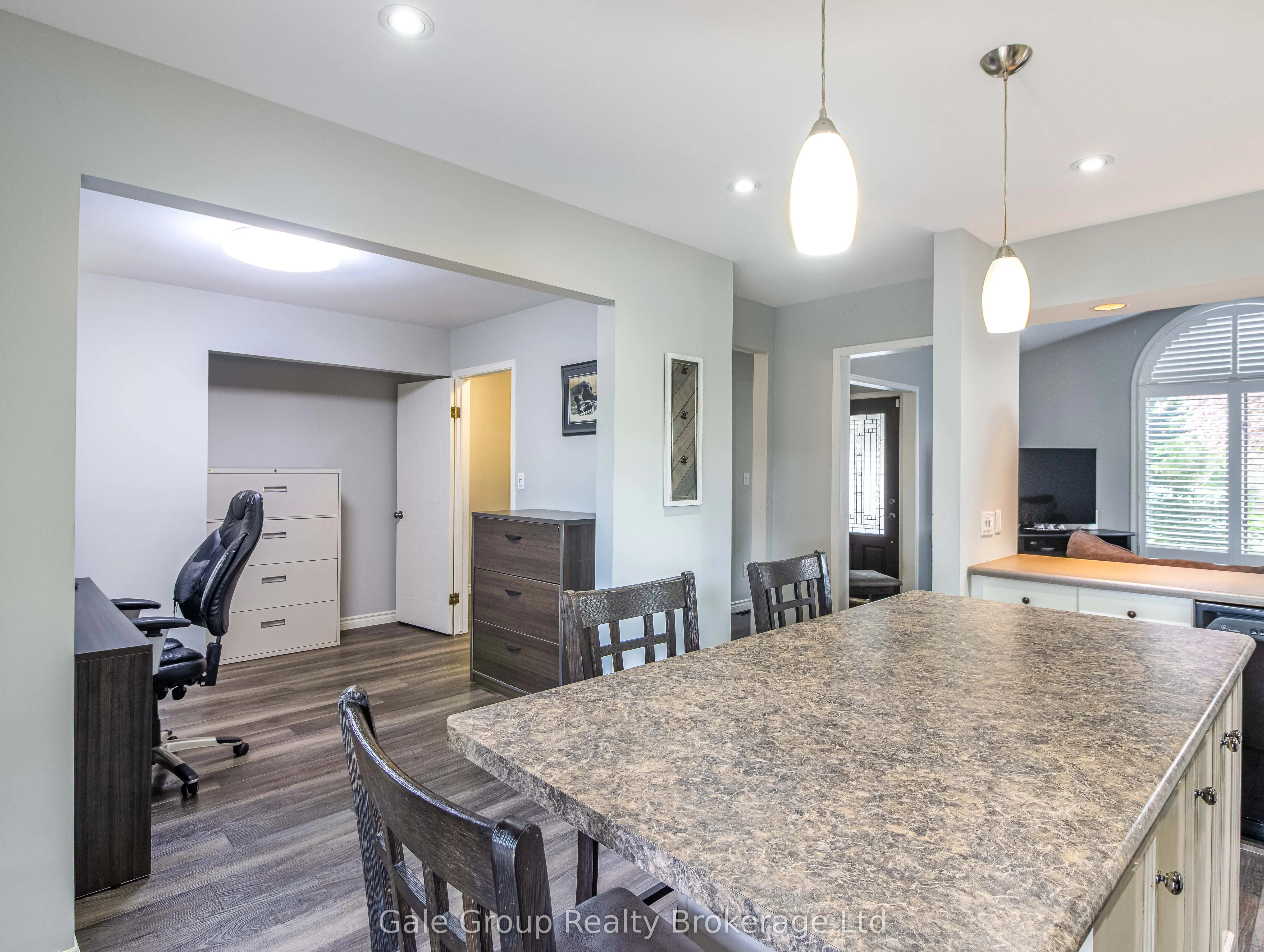 55 Sioux Crescent
