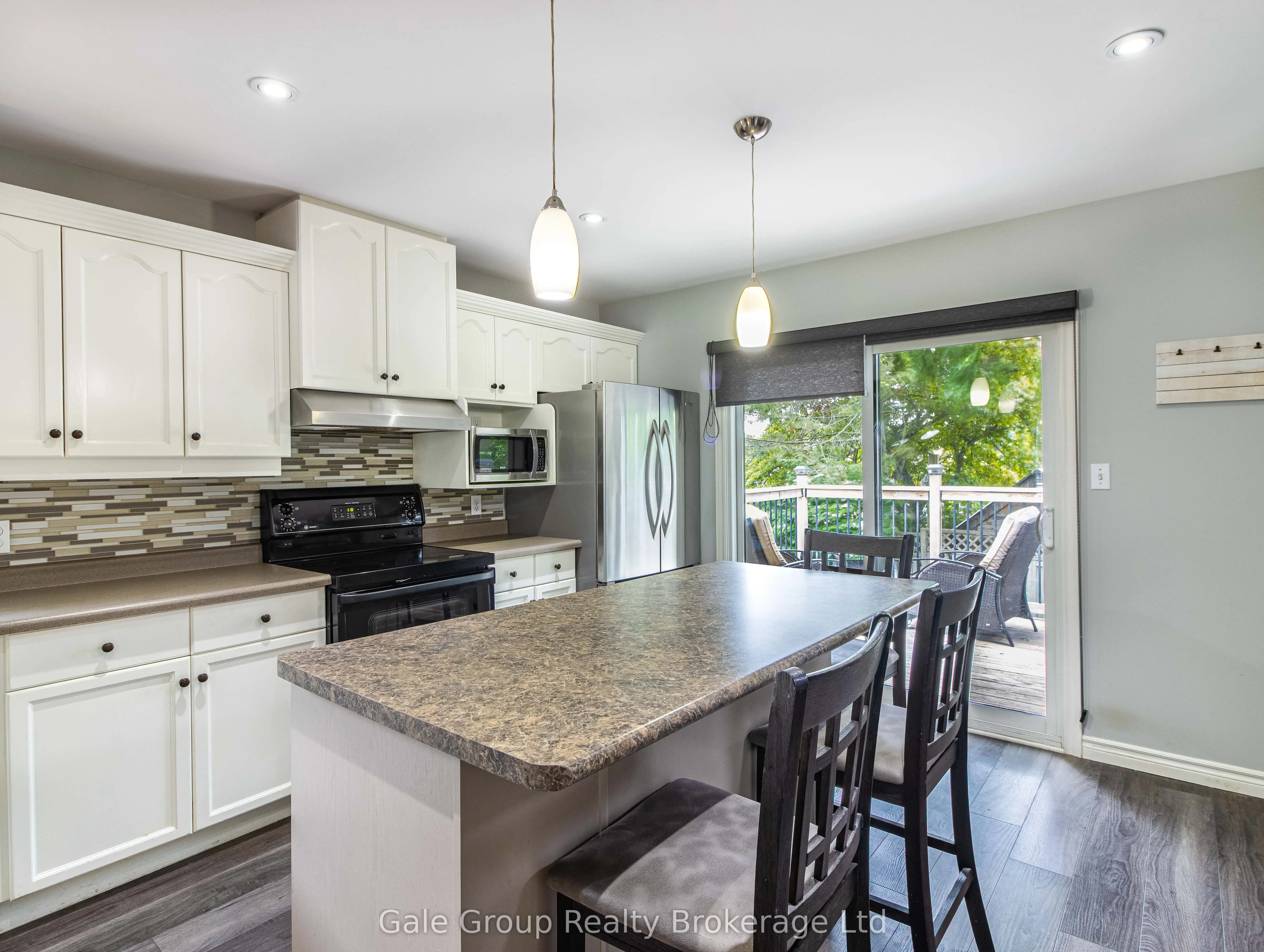 55 Sioux Crescent