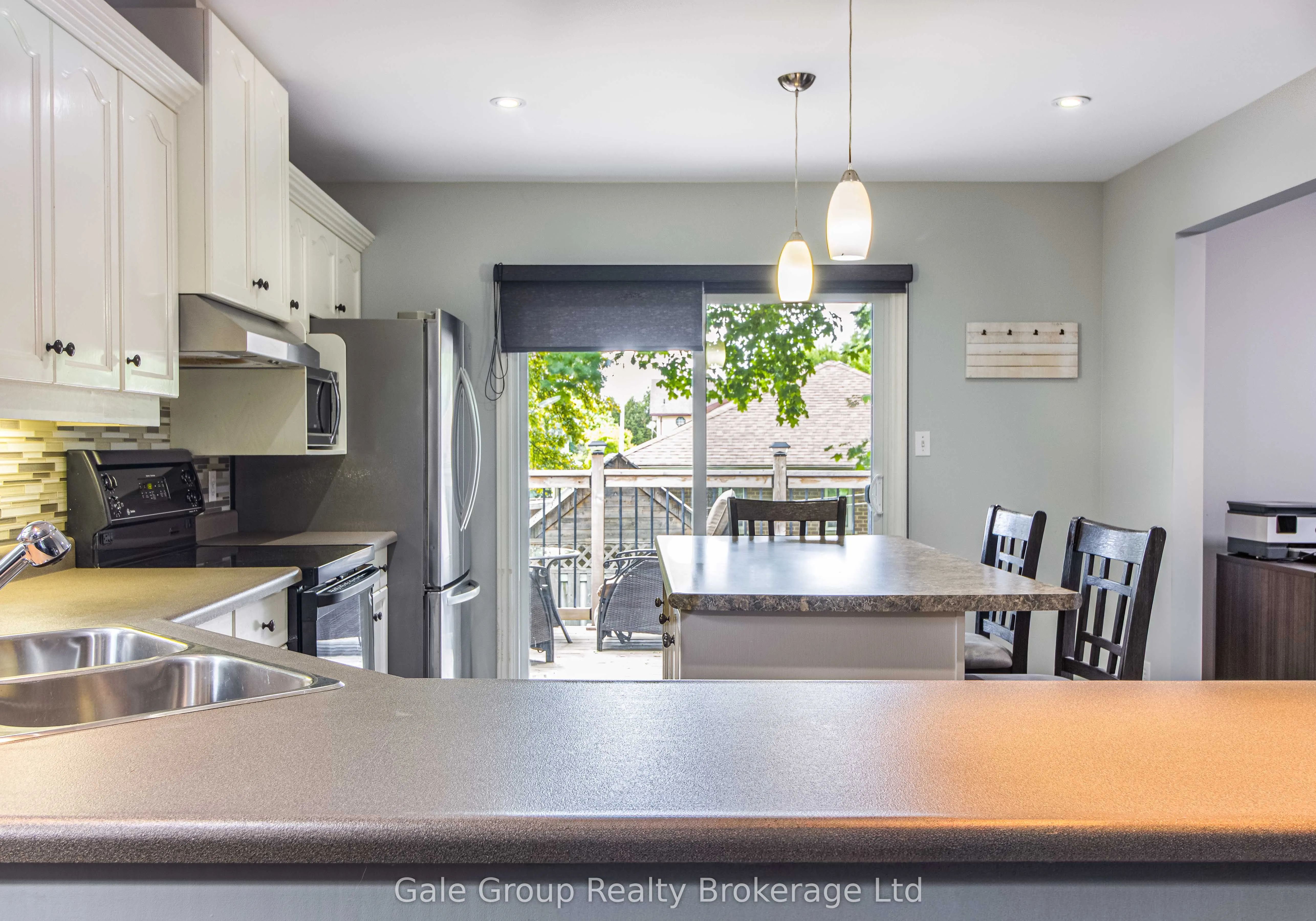 55 Sioux Crescent