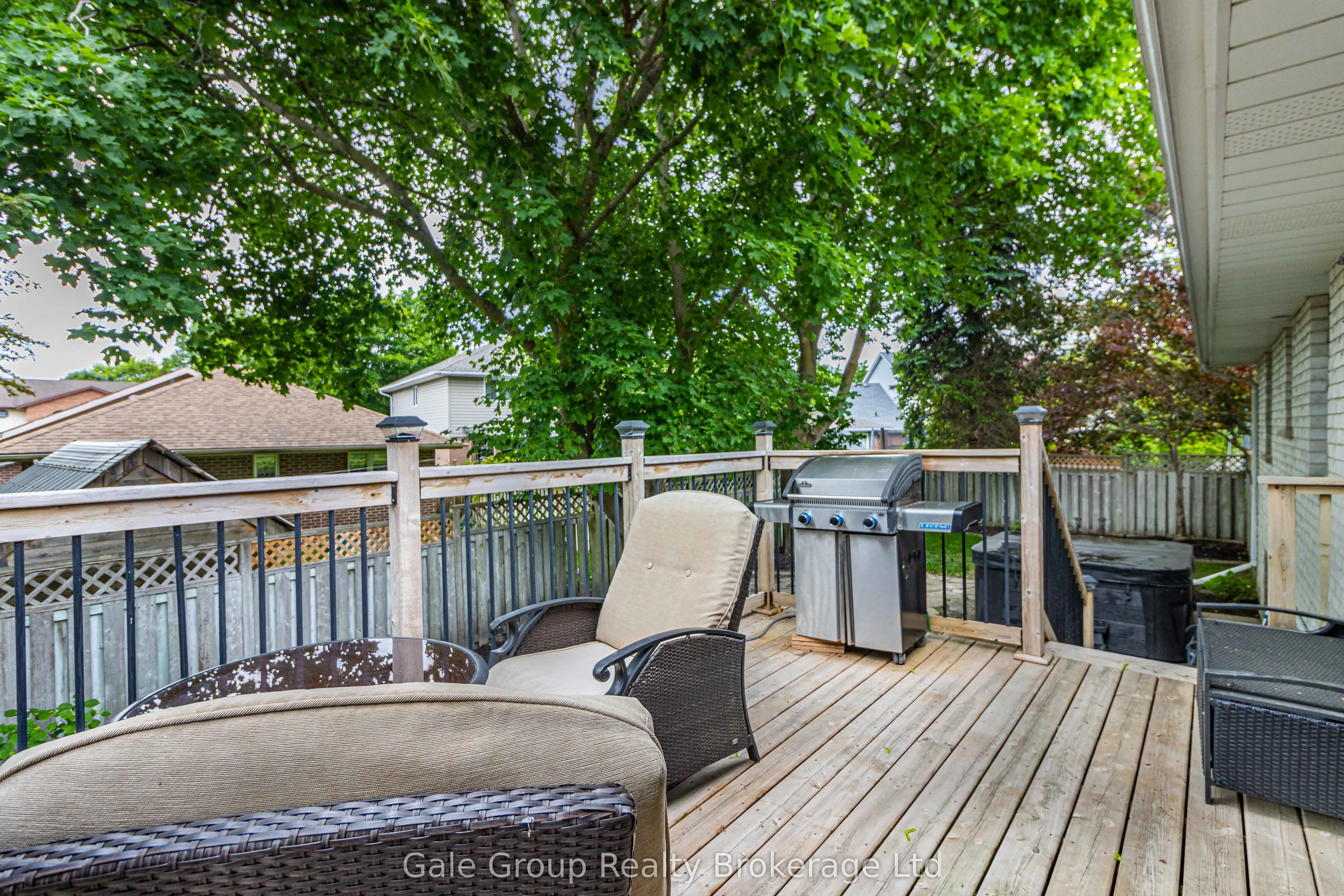 55 Sioux Crescent