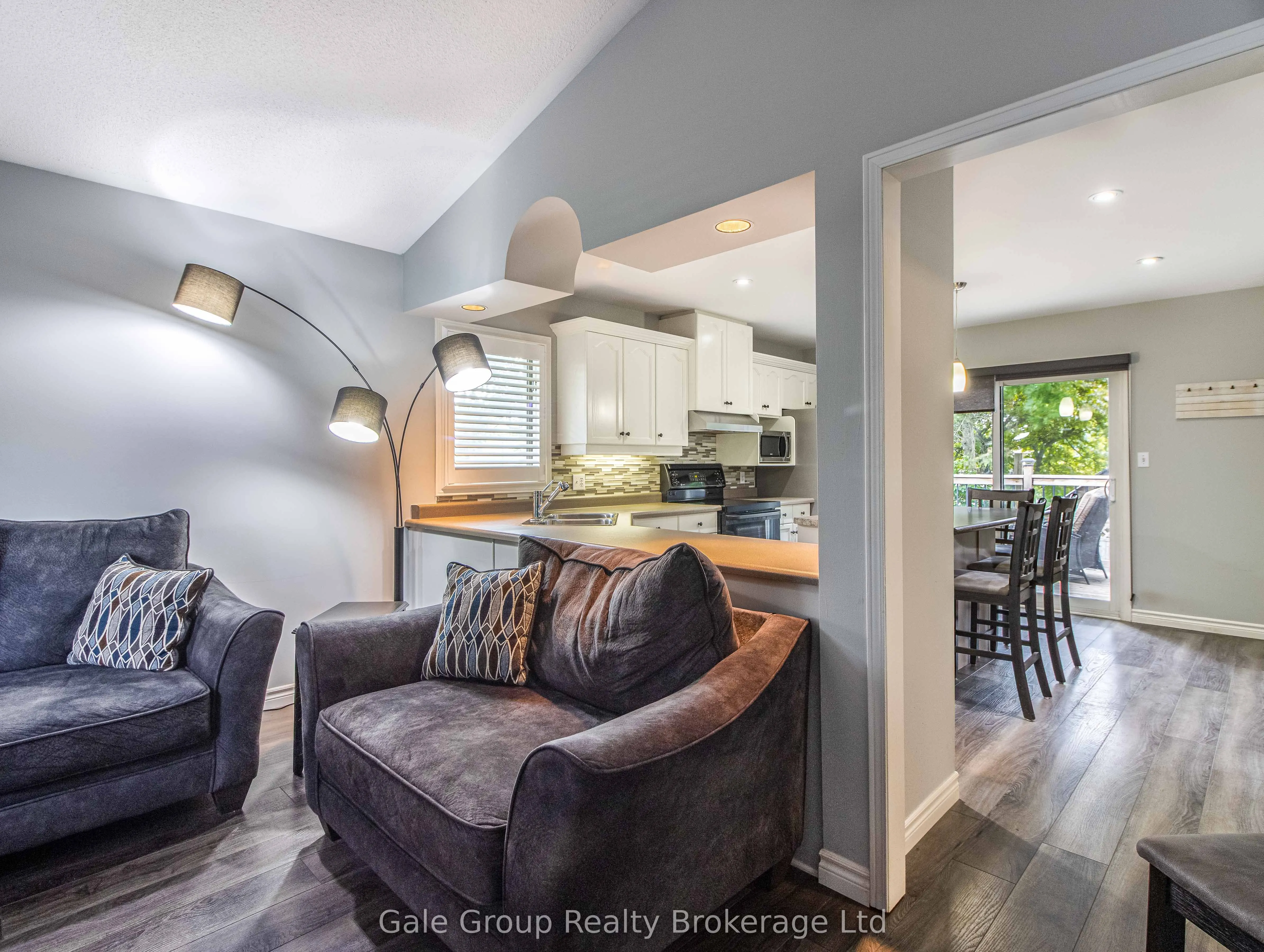 55 Sioux Crescent