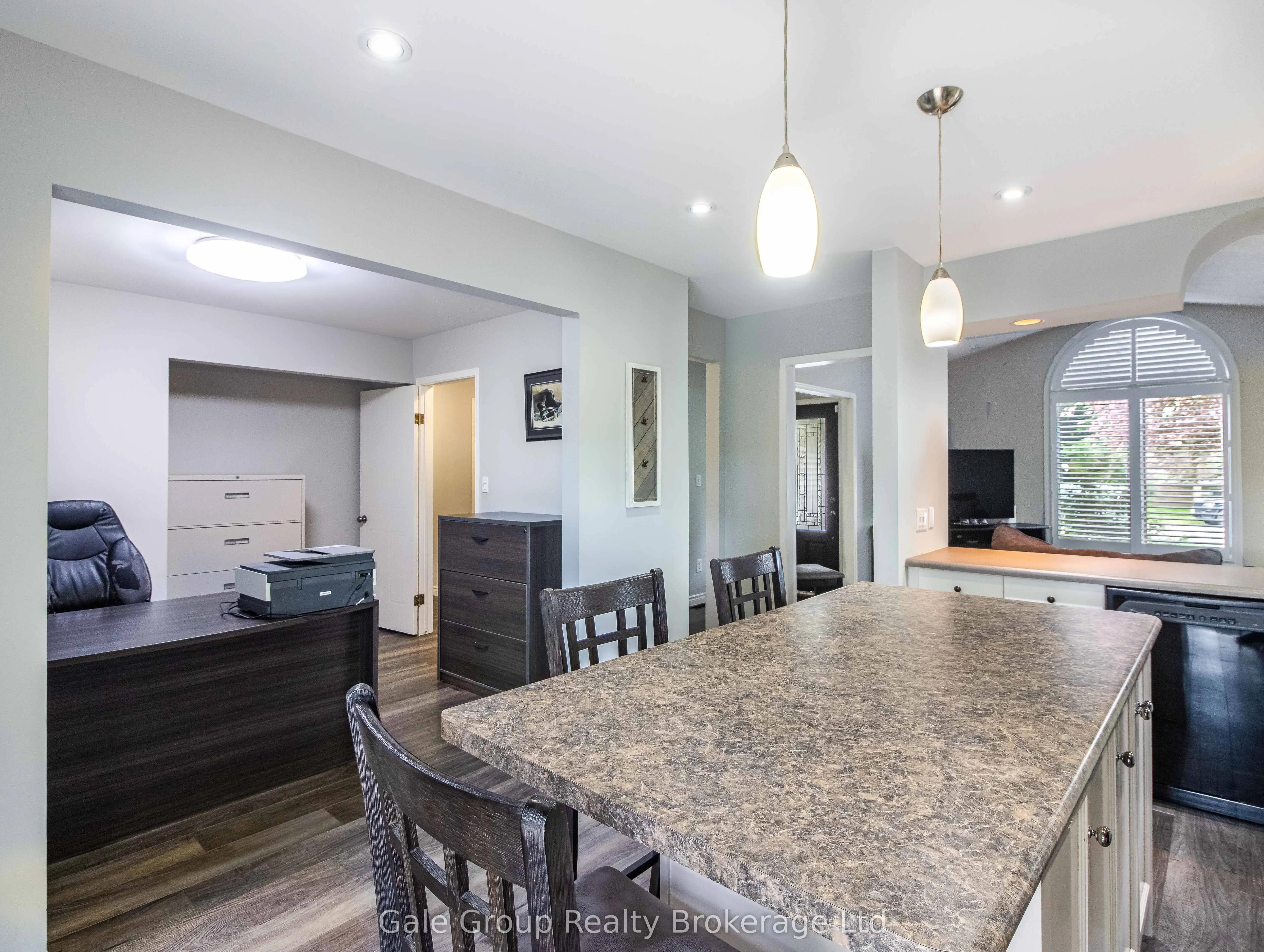55 Sioux Crescent