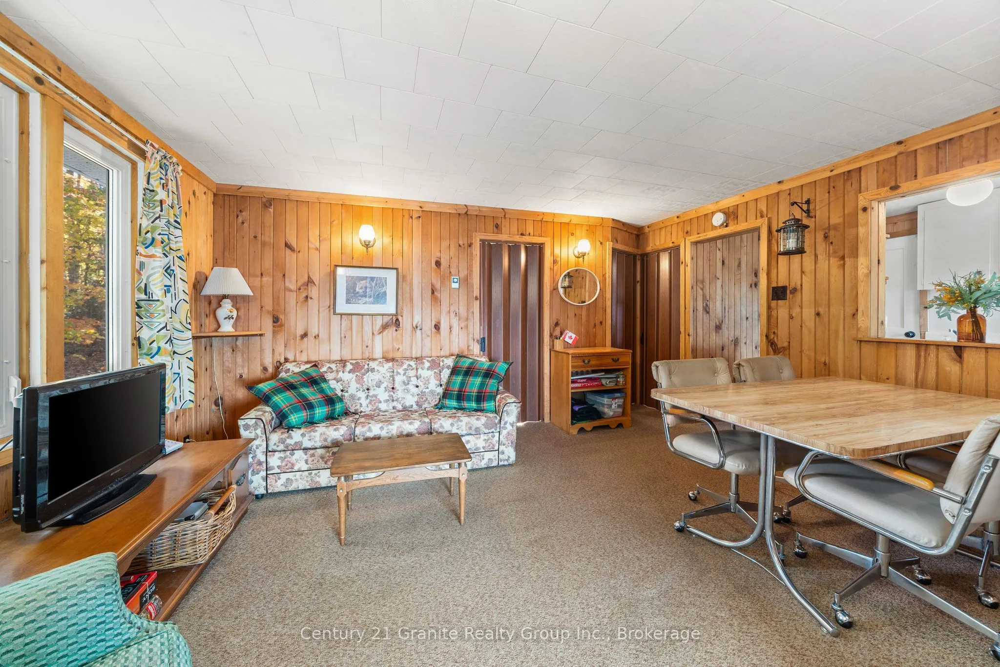 17058 Highway 35