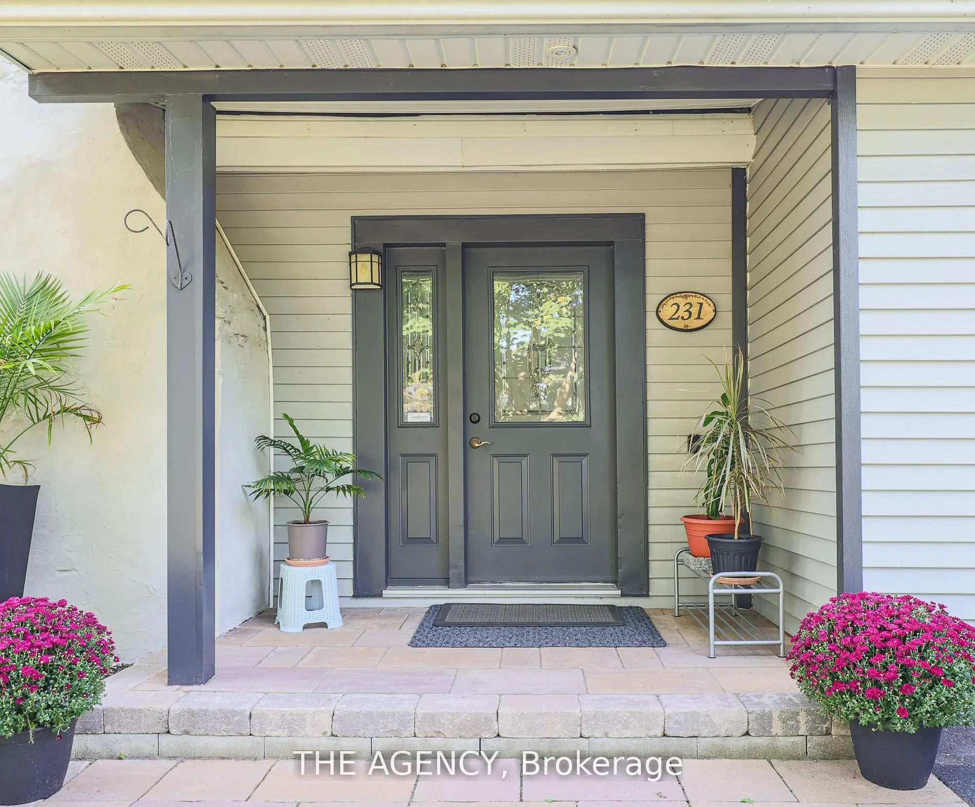 231 Prospect Point Road S