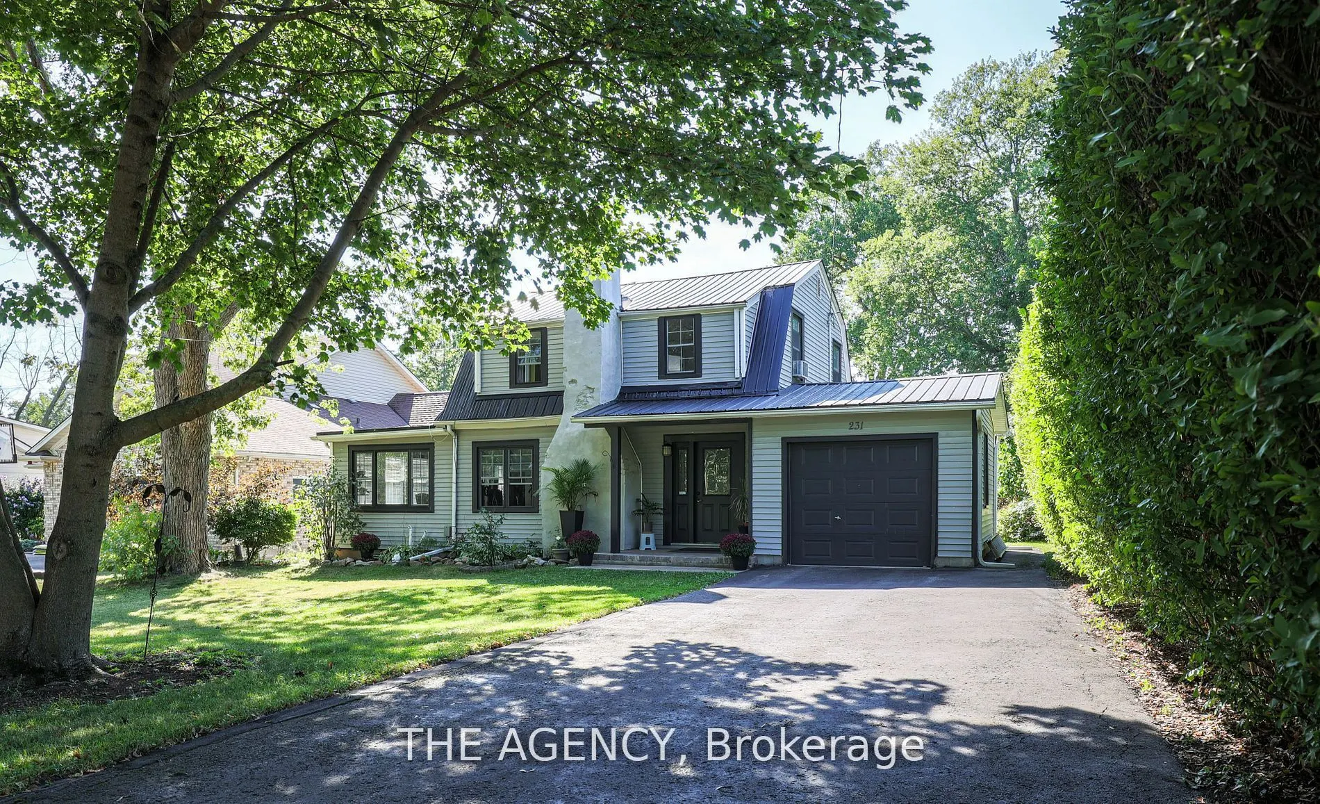 231 Prospect Point Road S
