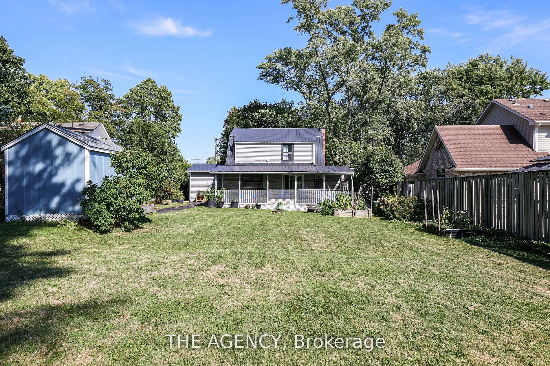 231 Prospect Point Road S