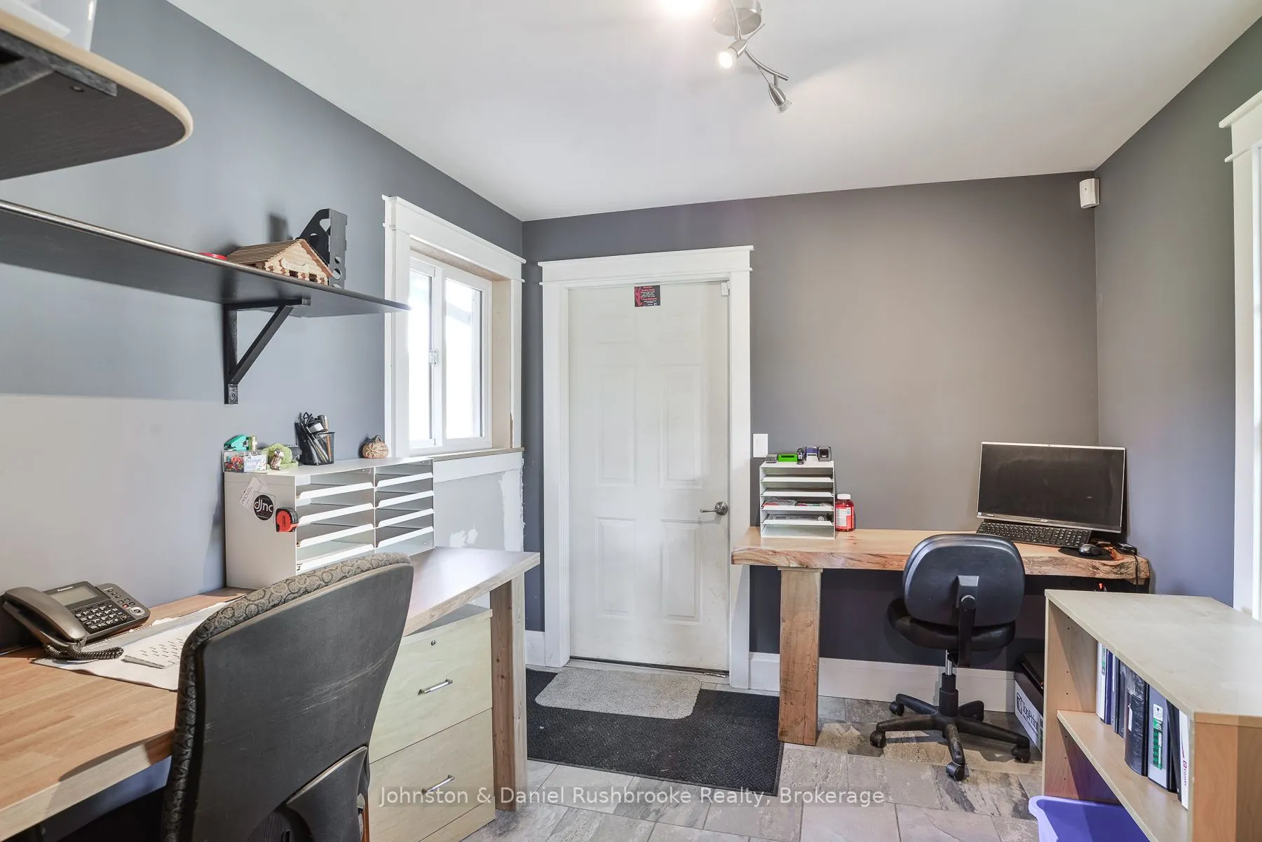 1422 Muskoka Rd 118 Road W