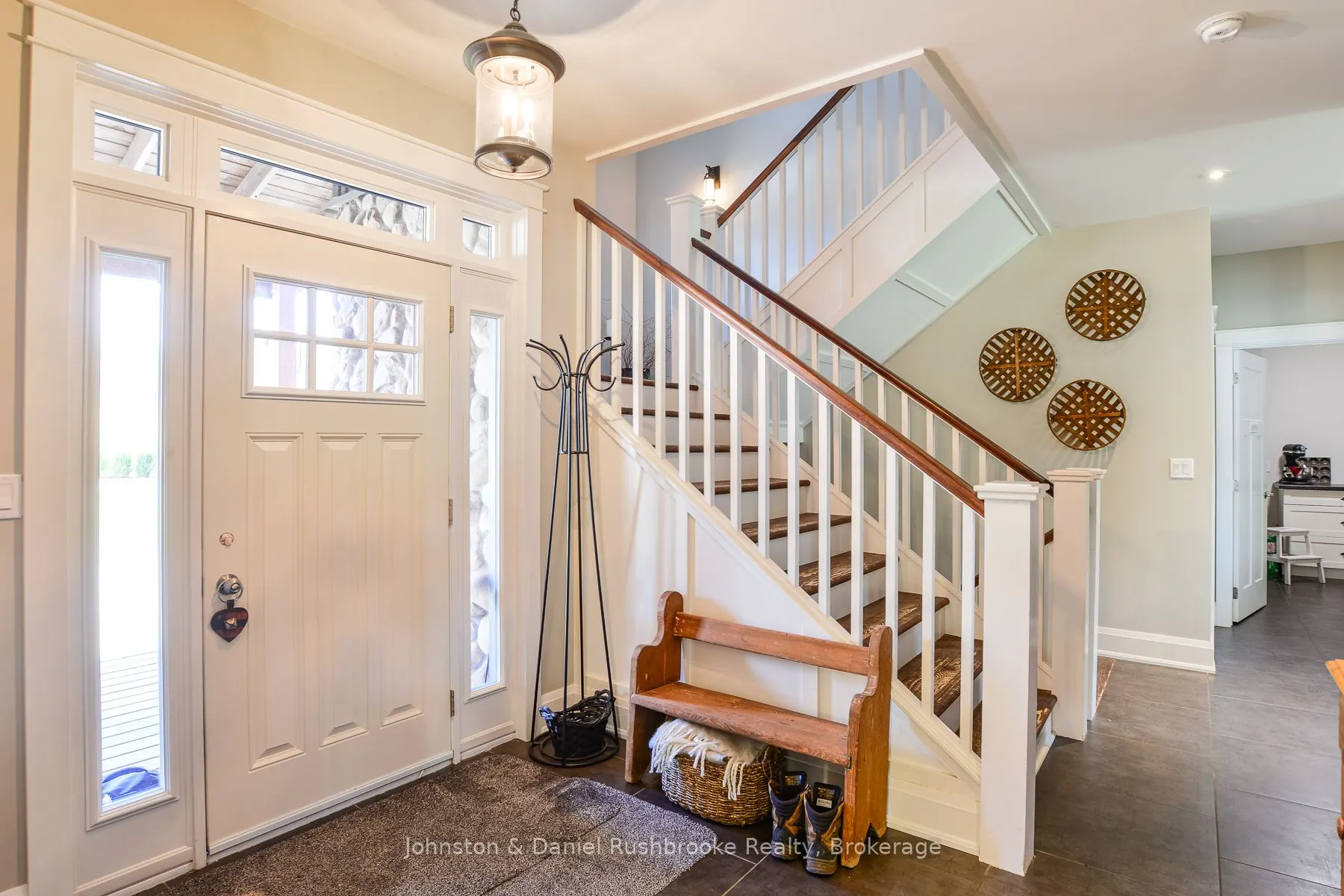 1422 Muskoka Rd 118 Road W