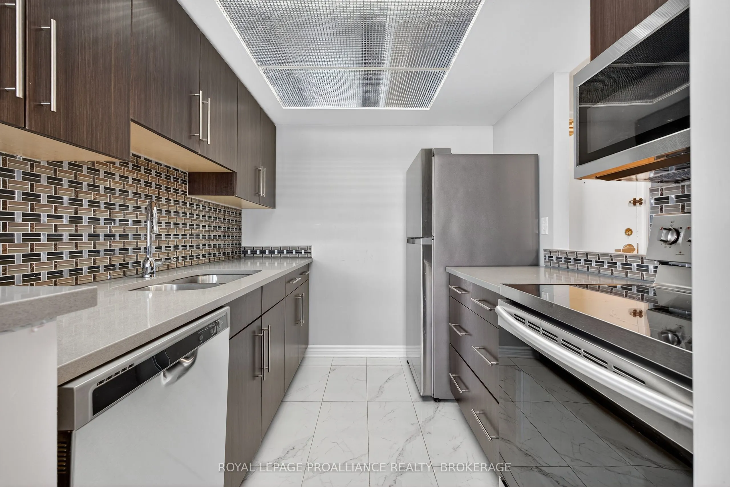 165 Ontario Street, #701