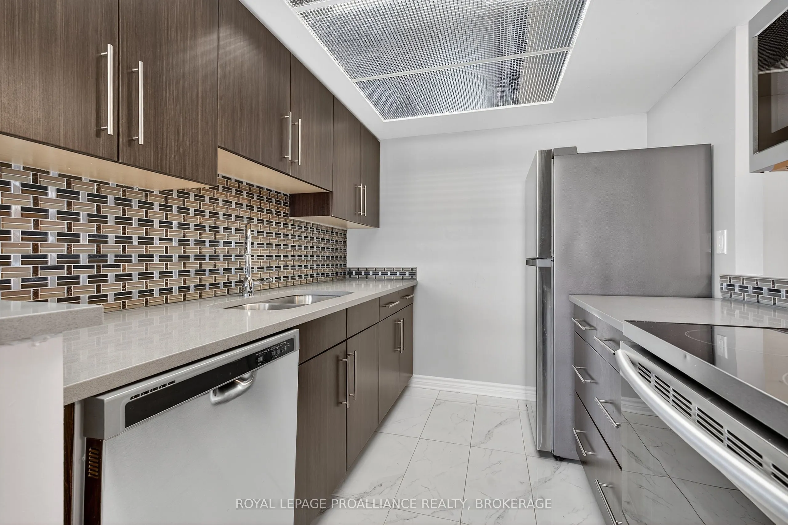 165 Ontario Street, #701