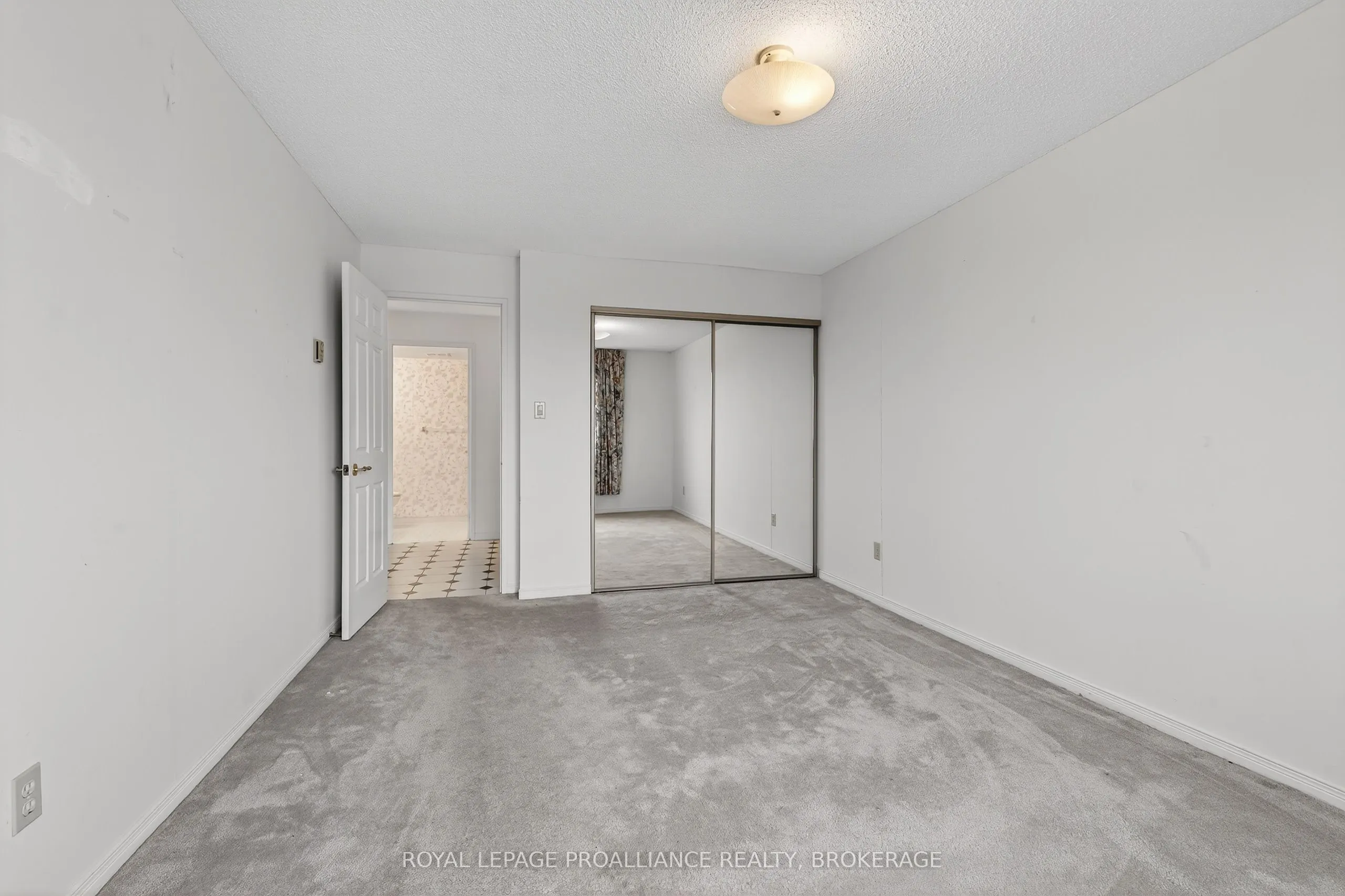 257 Bath Road, #1006