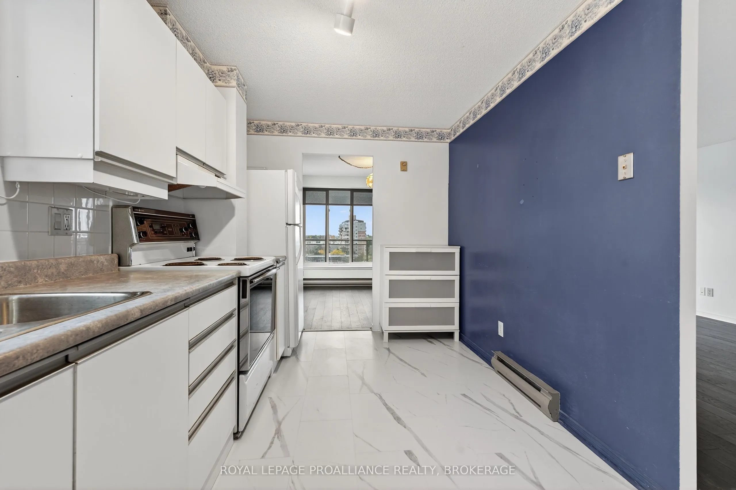 257 Bath Road, #1006