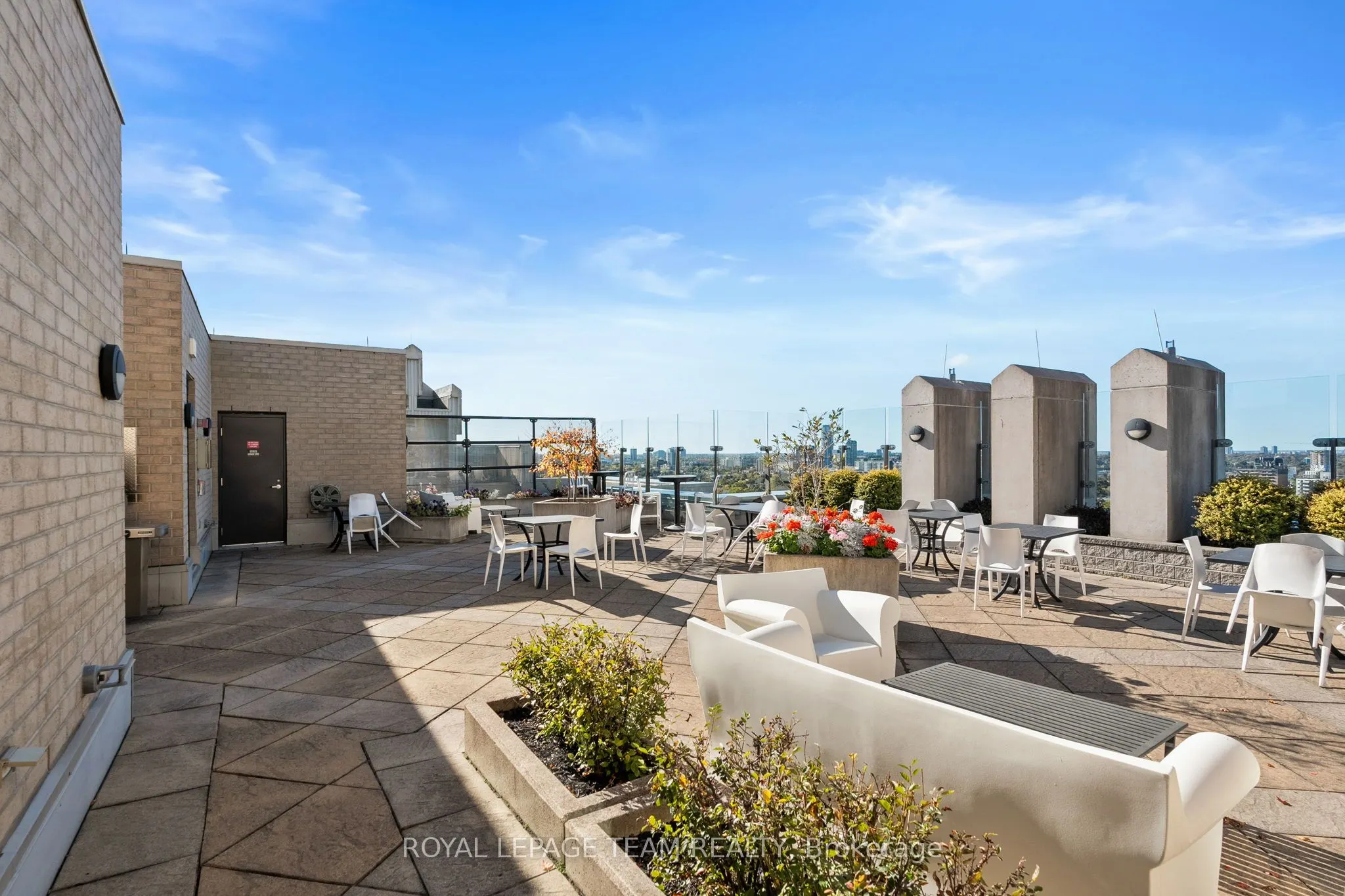 245 Kent Street, #407