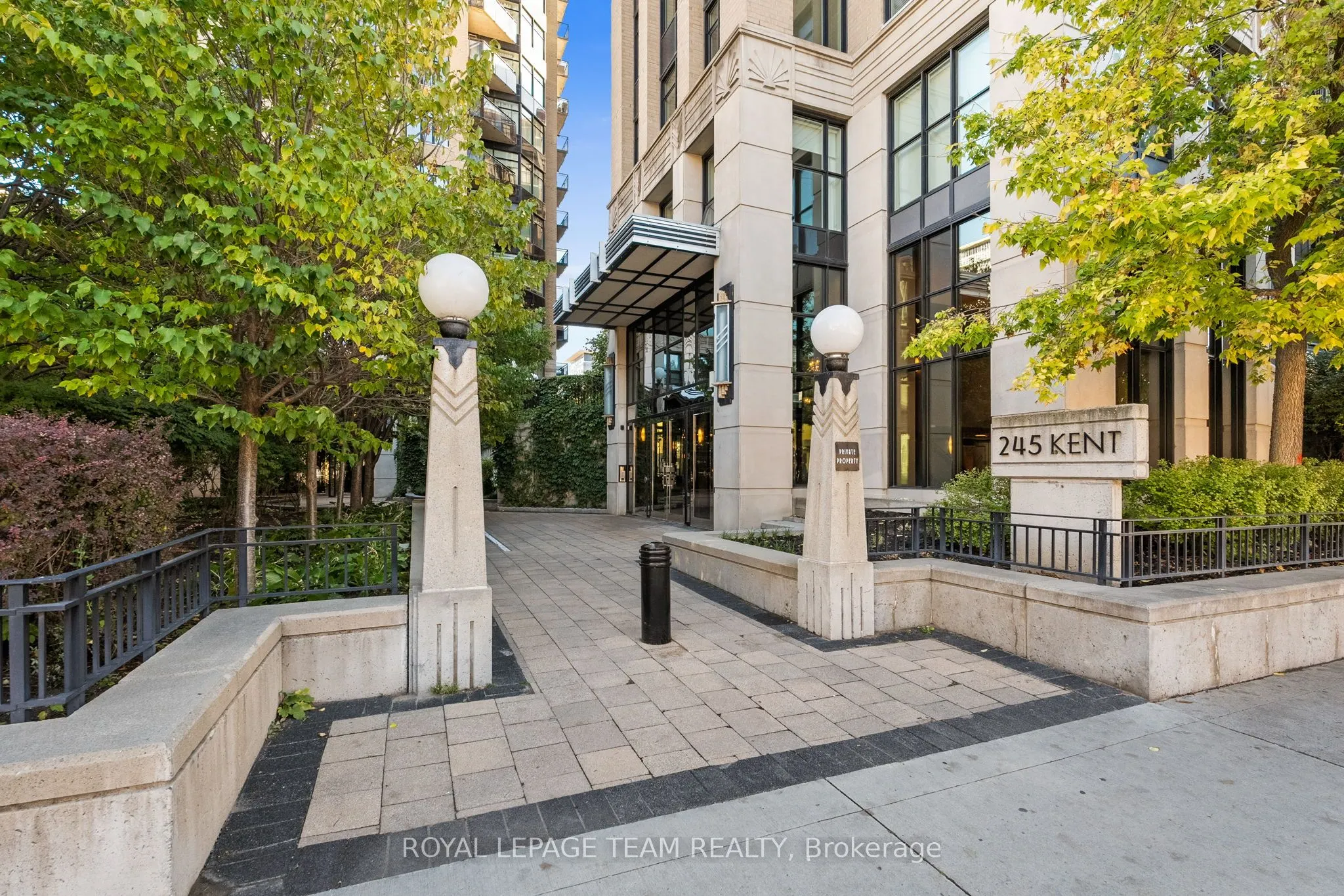 245 Kent Street, #407