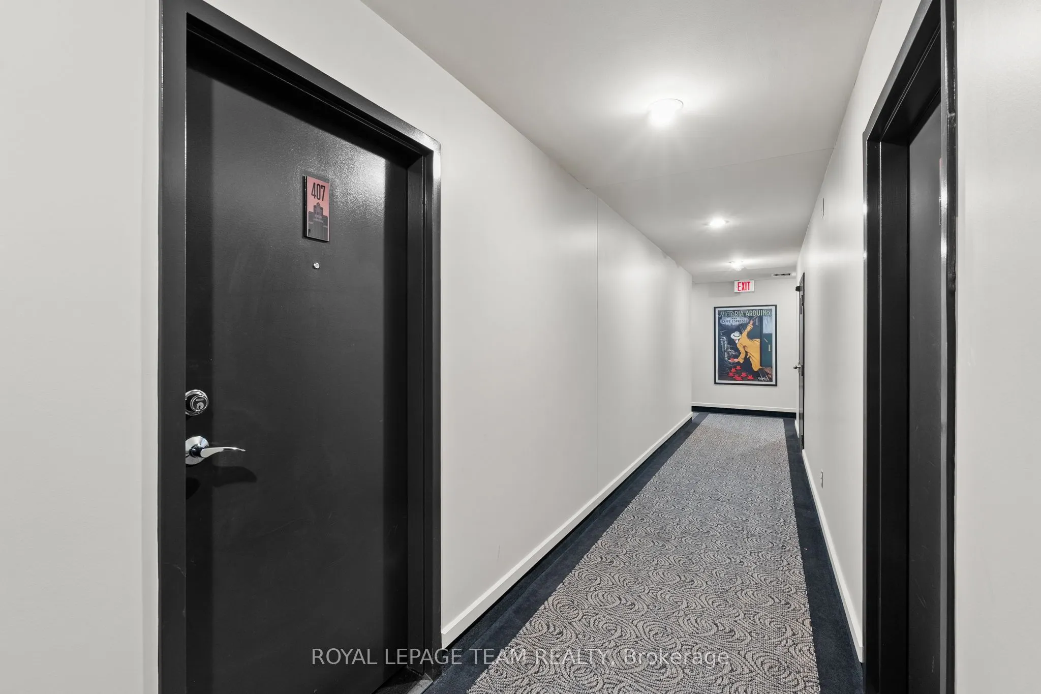 245 Kent Street, #407
