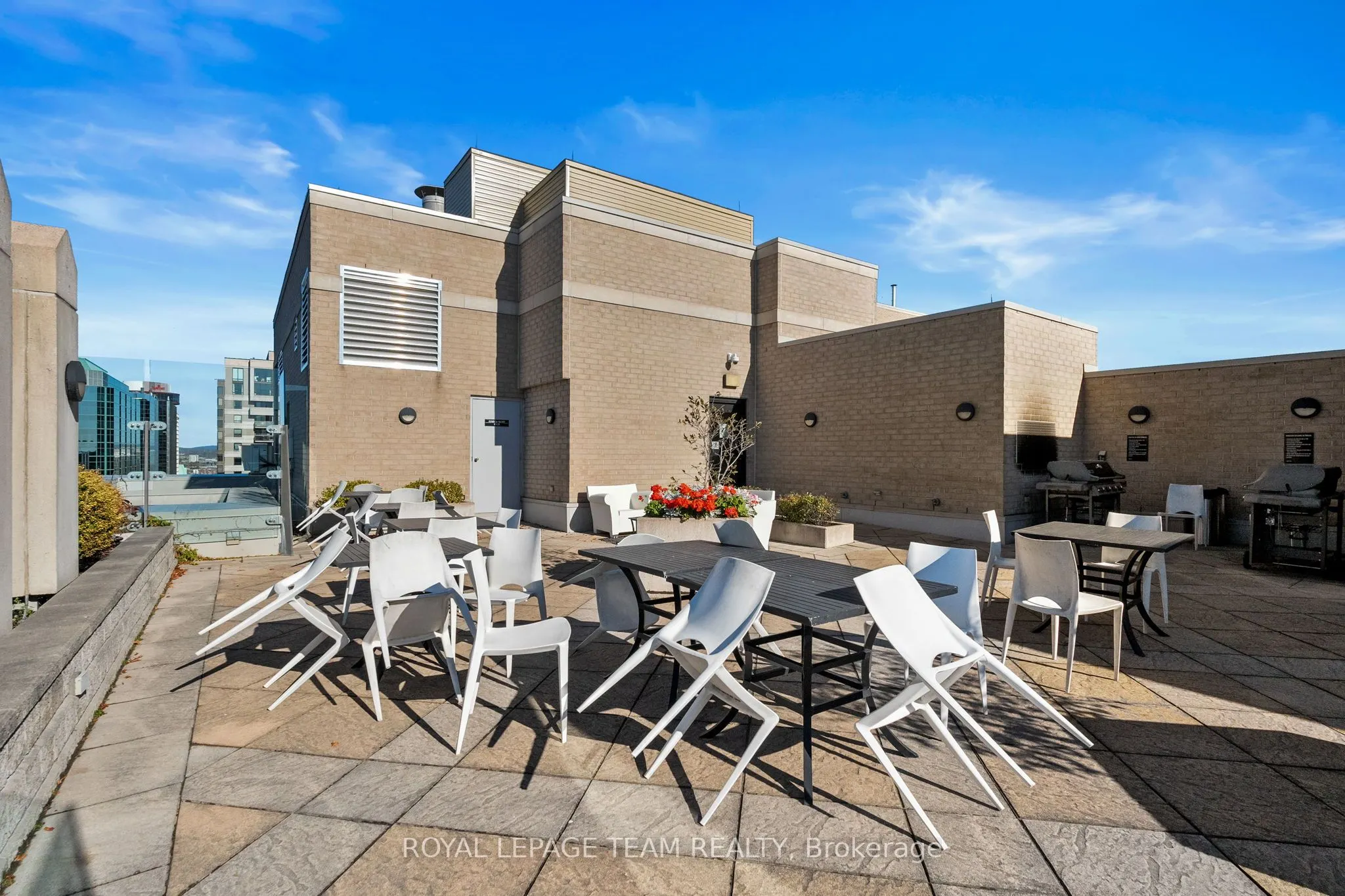 245 Kent Street, #407