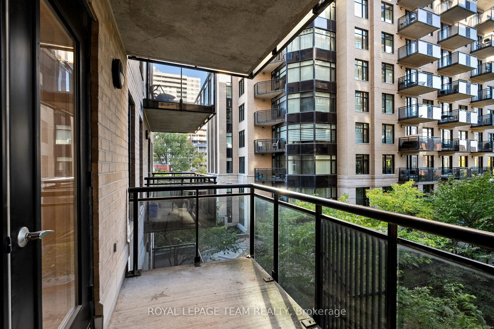245 Kent Street, #407