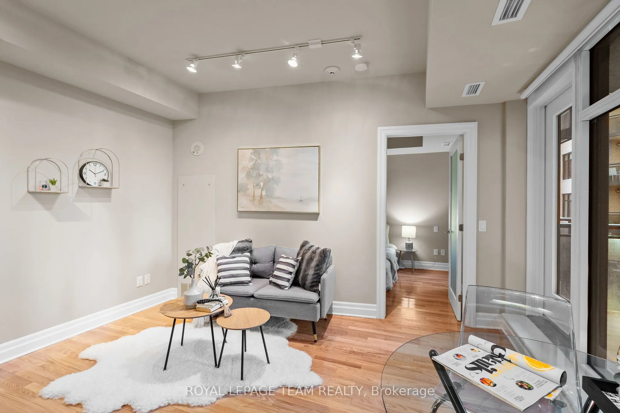 245 Kent Street, #407
