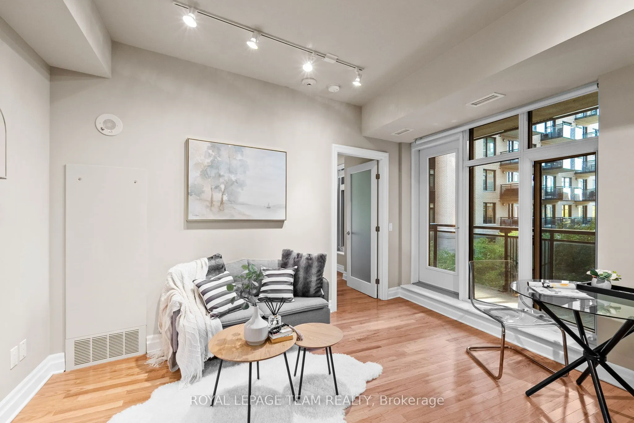 245 Kent Street, #407