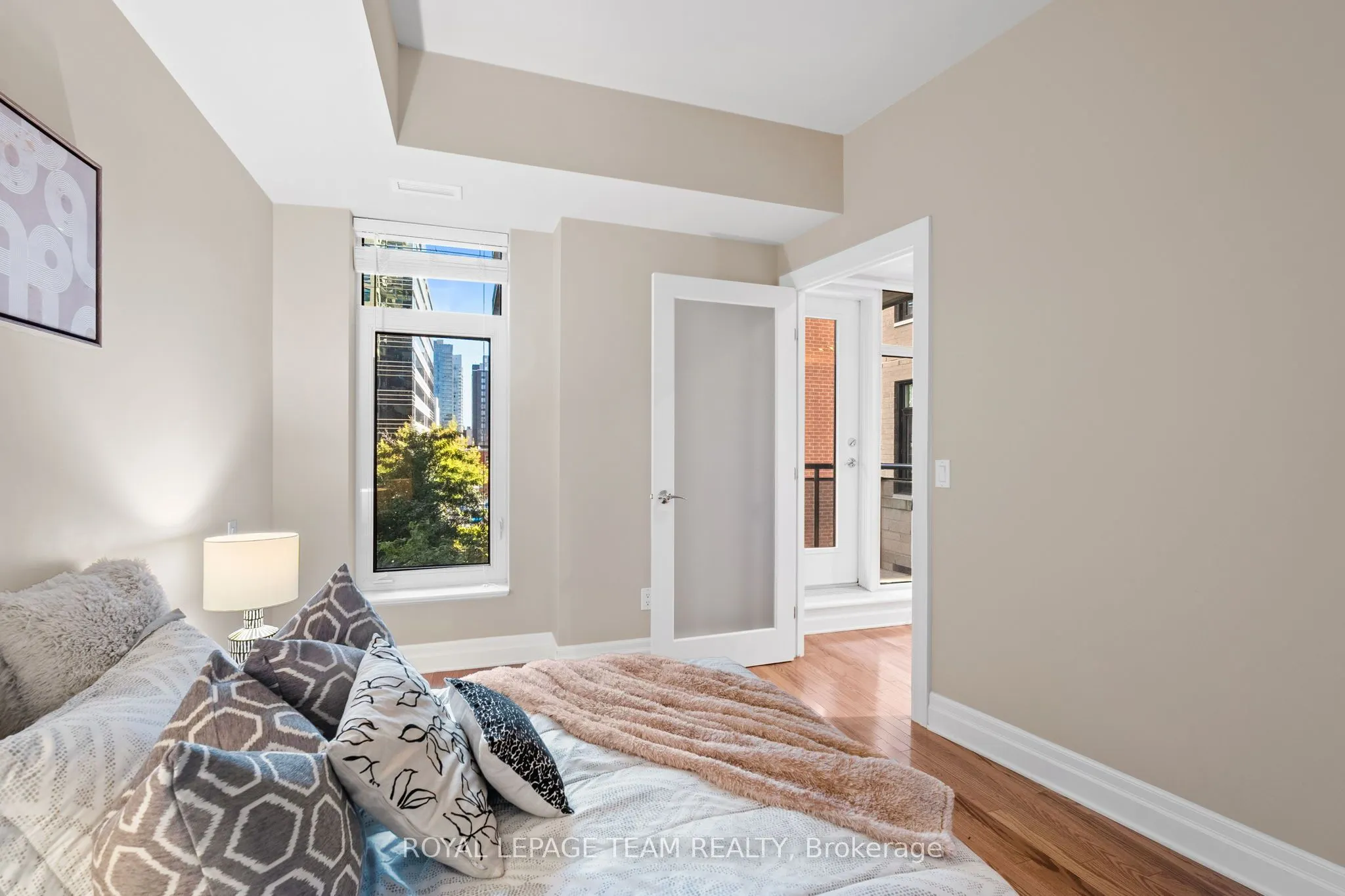245 Kent Street, #407