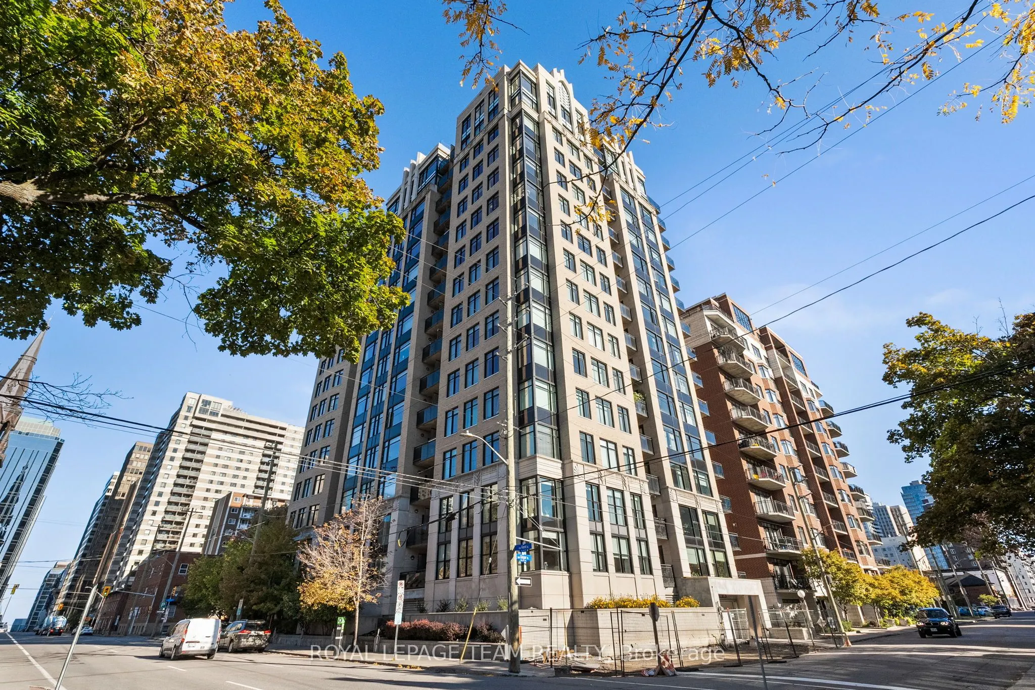 245 Kent Street, #407