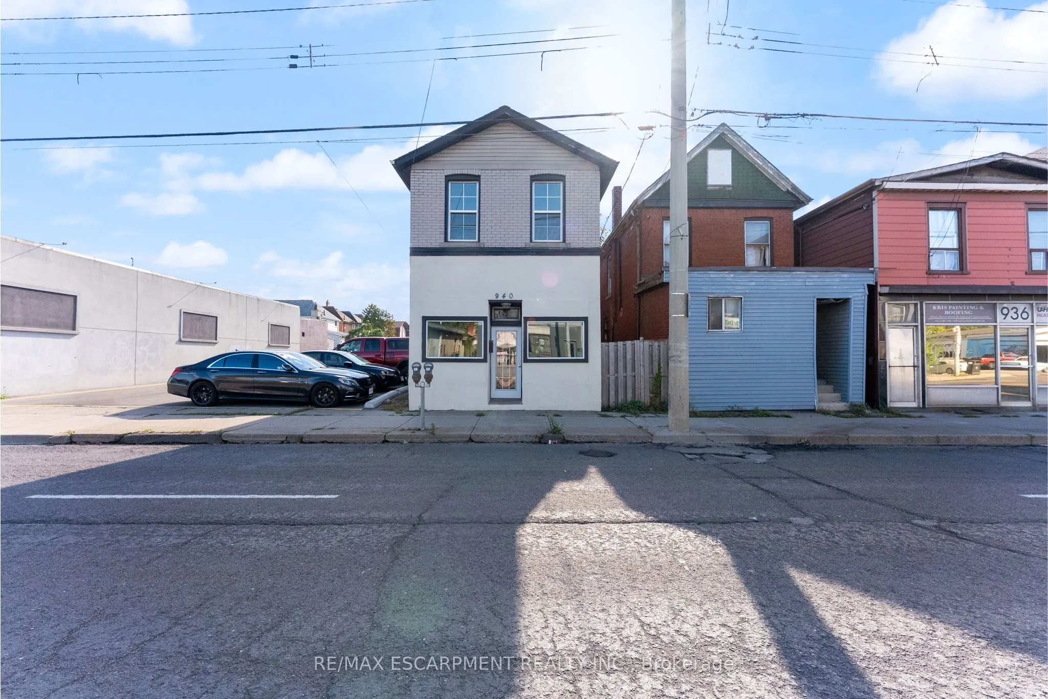 940 Barton Street E