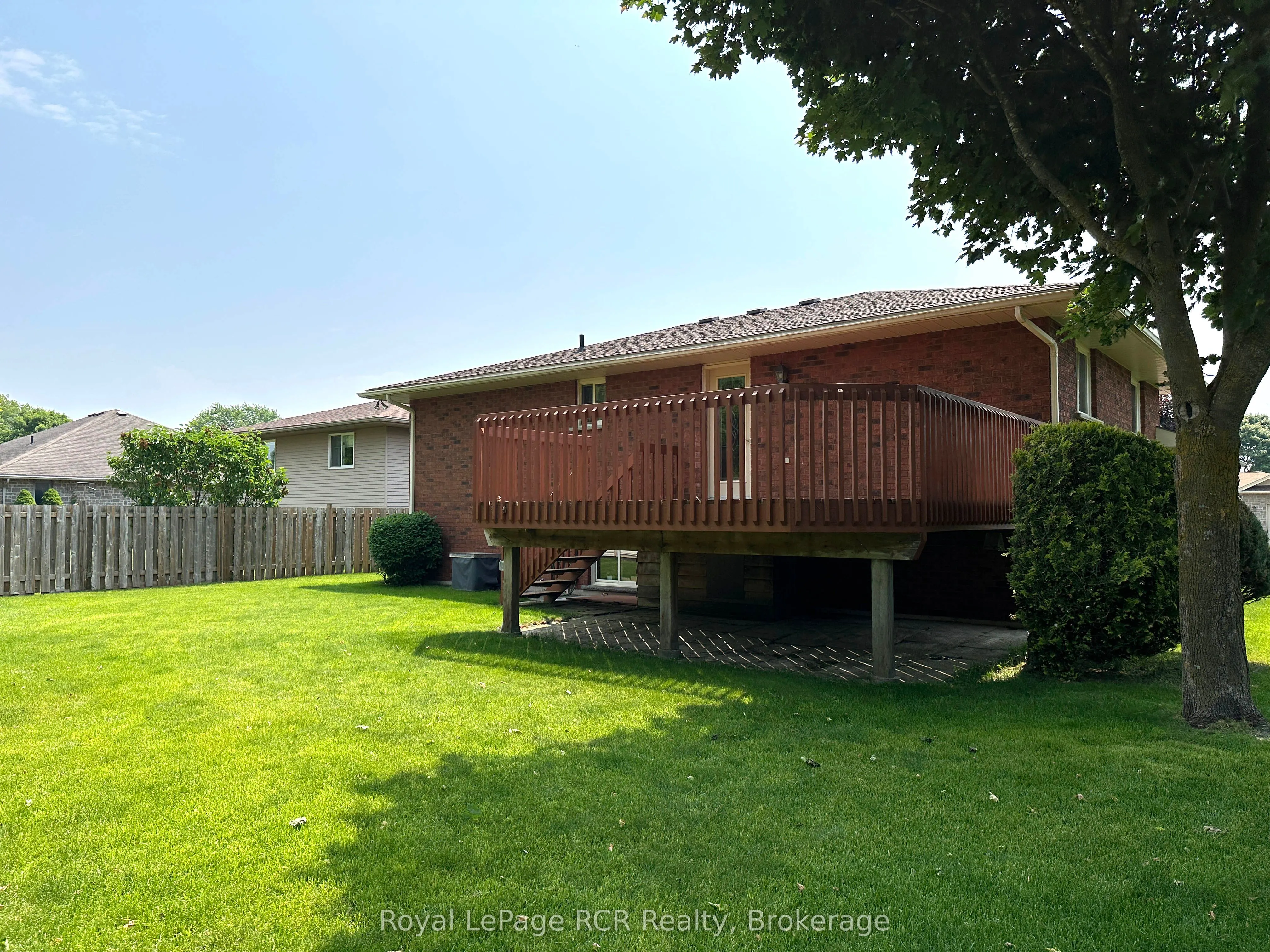 218 4th Street Crescent